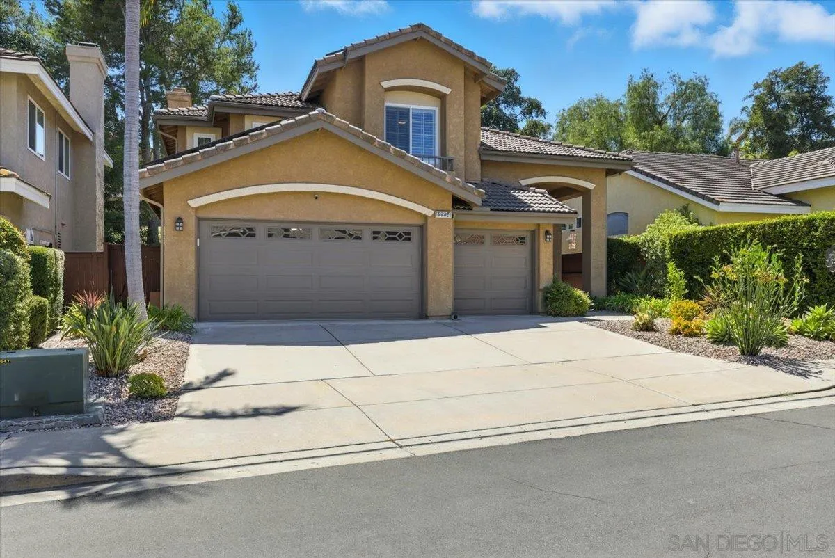 https://cdn.realtyfeed.com/cdn/127/250038129/23f7dd6a3b0c69f0f2bebeb9d5c3ee43.webp