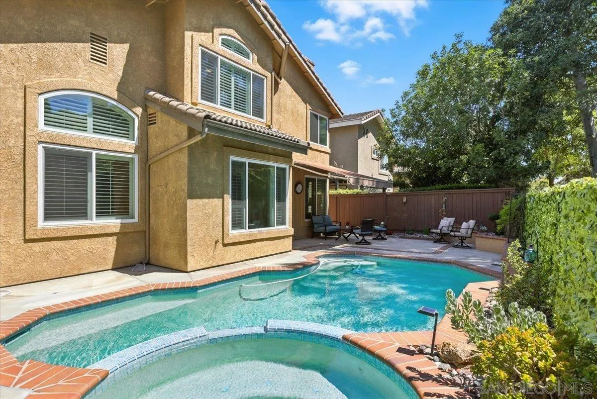 https://cdn.realtyfeed.com/cdn/127/250038129/37ba18b6240068252616dd384a5561f9.webp