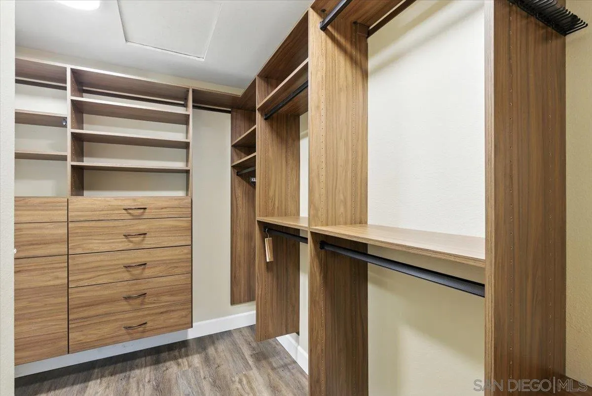 https://cdn.realtyfeed.com/cdn/127/250038129/3b007af4e6db0fbf0562bcd7ba8291c3.webp