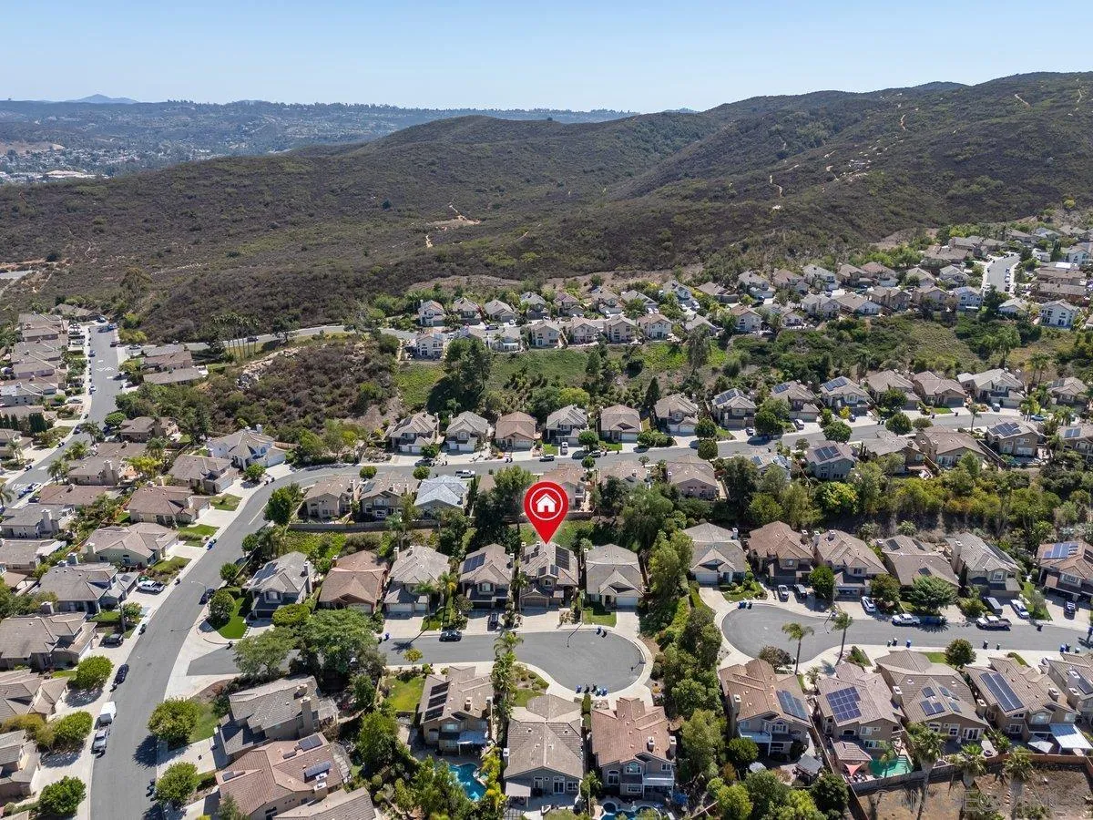 https://cdn.realtyfeed.com/cdn/127/250038129/43335c8bad364eb41c89a7f34a08472d.webp