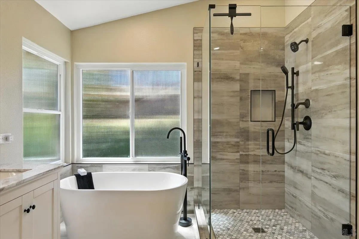 https://cdn.realtyfeed.com/cdn/127/250038129/8836ef15f3ee924525b881c6fa208adc.webp