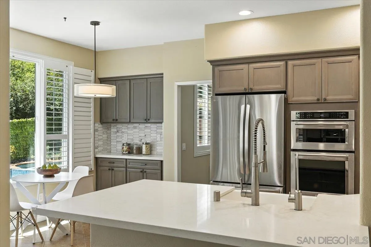 https://cdn.realtyfeed.com/cdn/127/250038129/994001bee3b34697f526177a35f7fd4f.webp