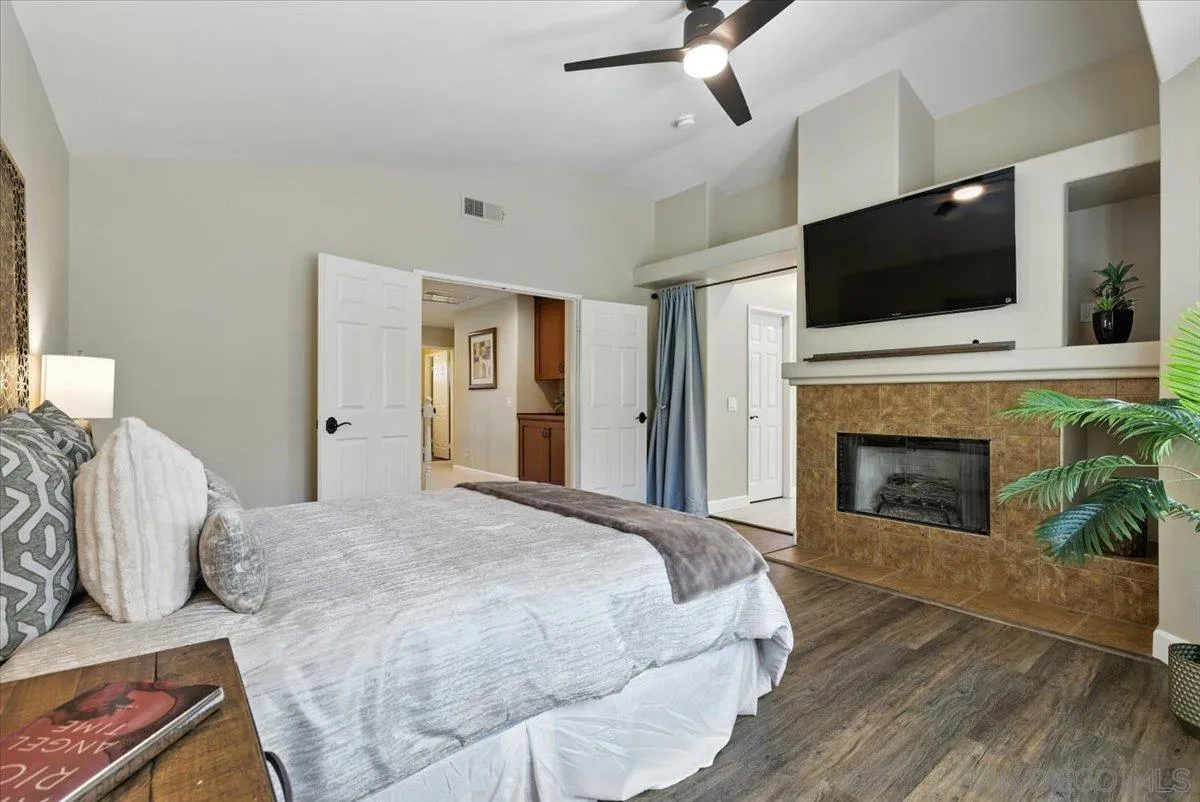 https://cdn.realtyfeed.com/cdn/127/250038129/dfbdc5389b850824cd7684b1ee44ef45.webp