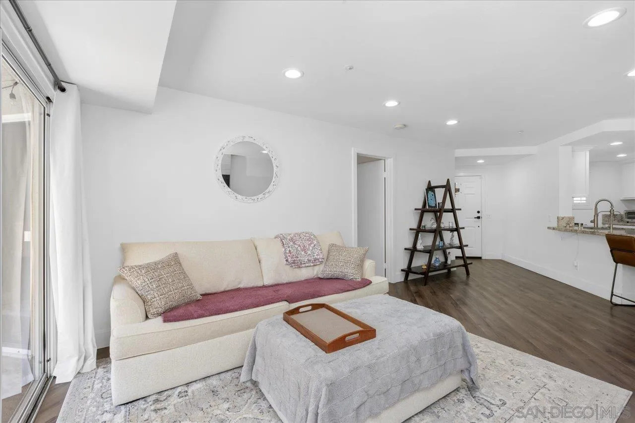Photo #6: 250038132 Listing 