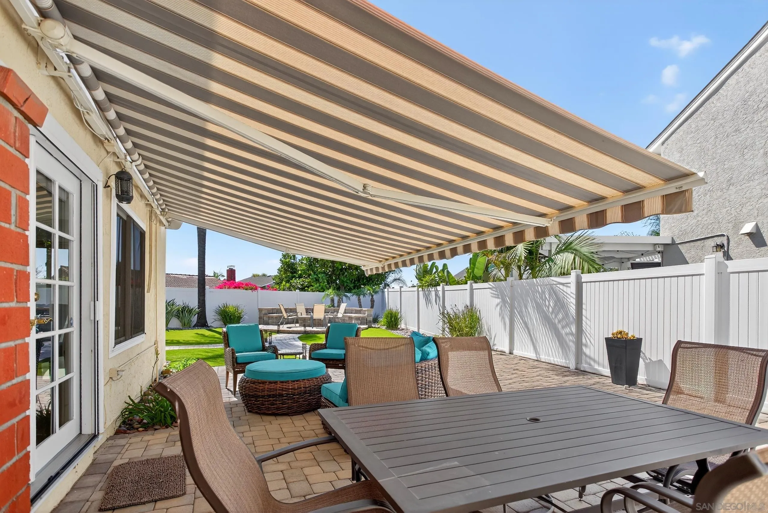 https://cdn.realtyfeed.com/cdn/127/250038133/32ae7eb611dcb8a381e027db5701b912.webp