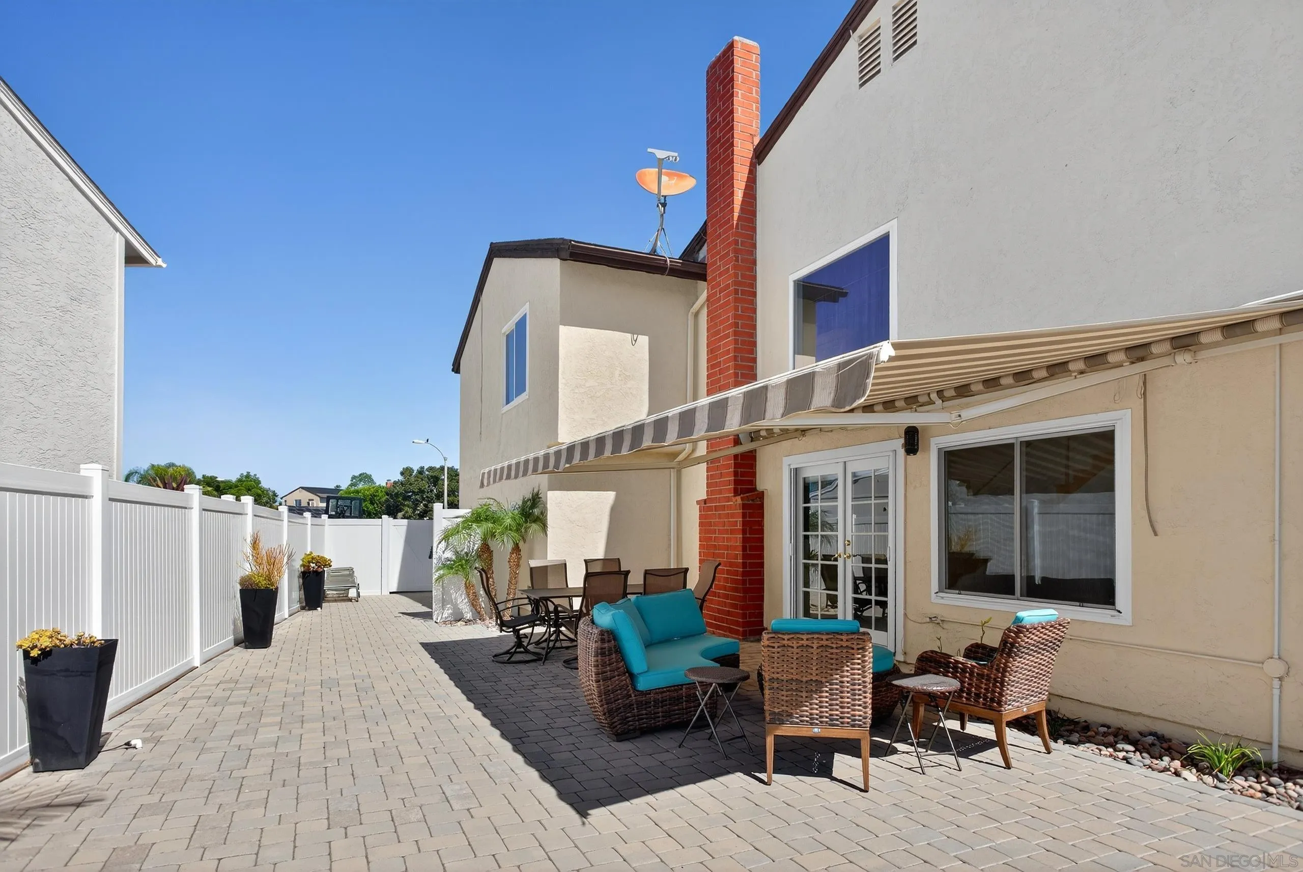 https://cdn.realtyfeed.com/cdn/127/250038133/902169482c48cd7f441e46fa3fc1e6e8.webp