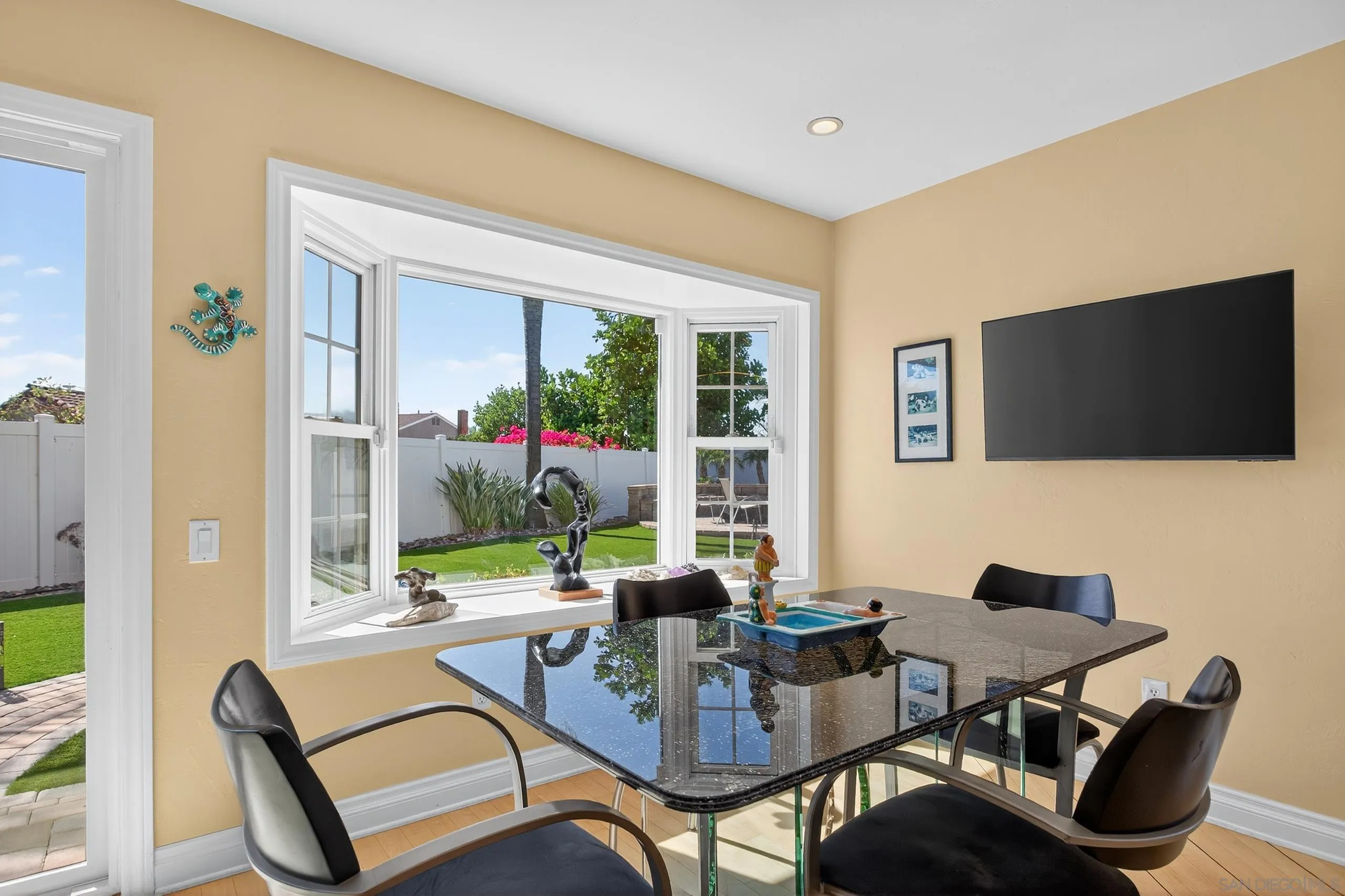 https://cdn.realtyfeed.com/cdn/127/250038133/c09f3c92e107a7d498f95ce4c342396d.webp