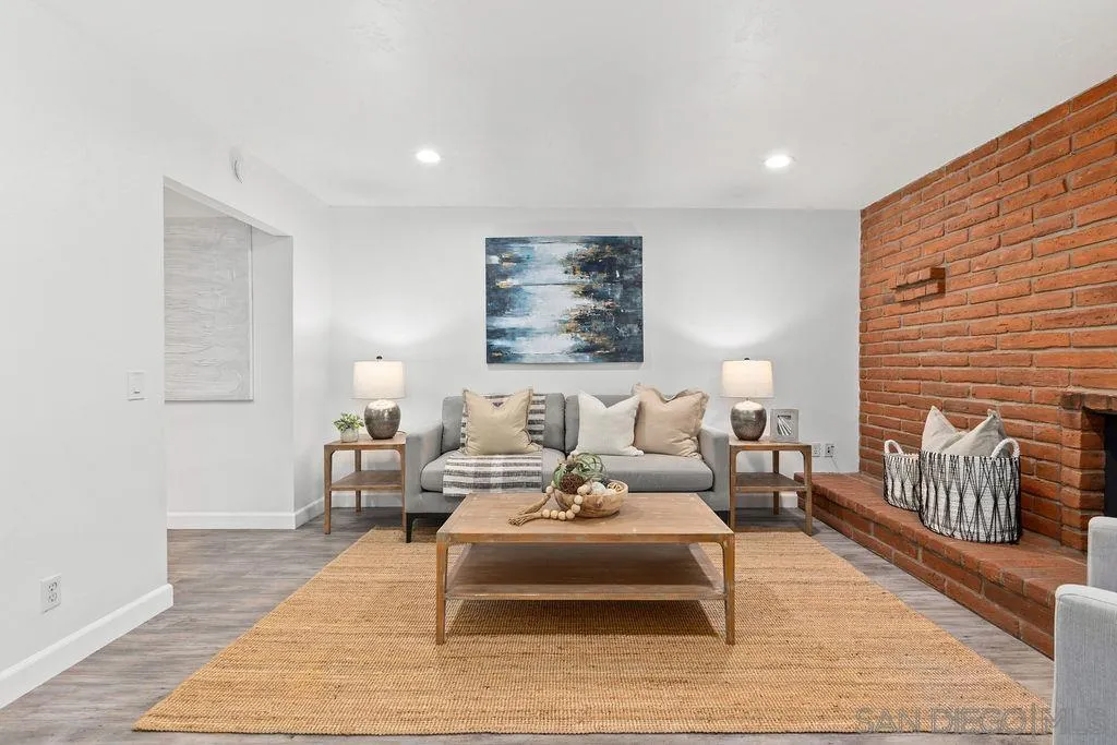https://cdn.realtyfeed.com/cdn/127/250038135/b59cb778246ce0f63ed8b070e979ac74.webp