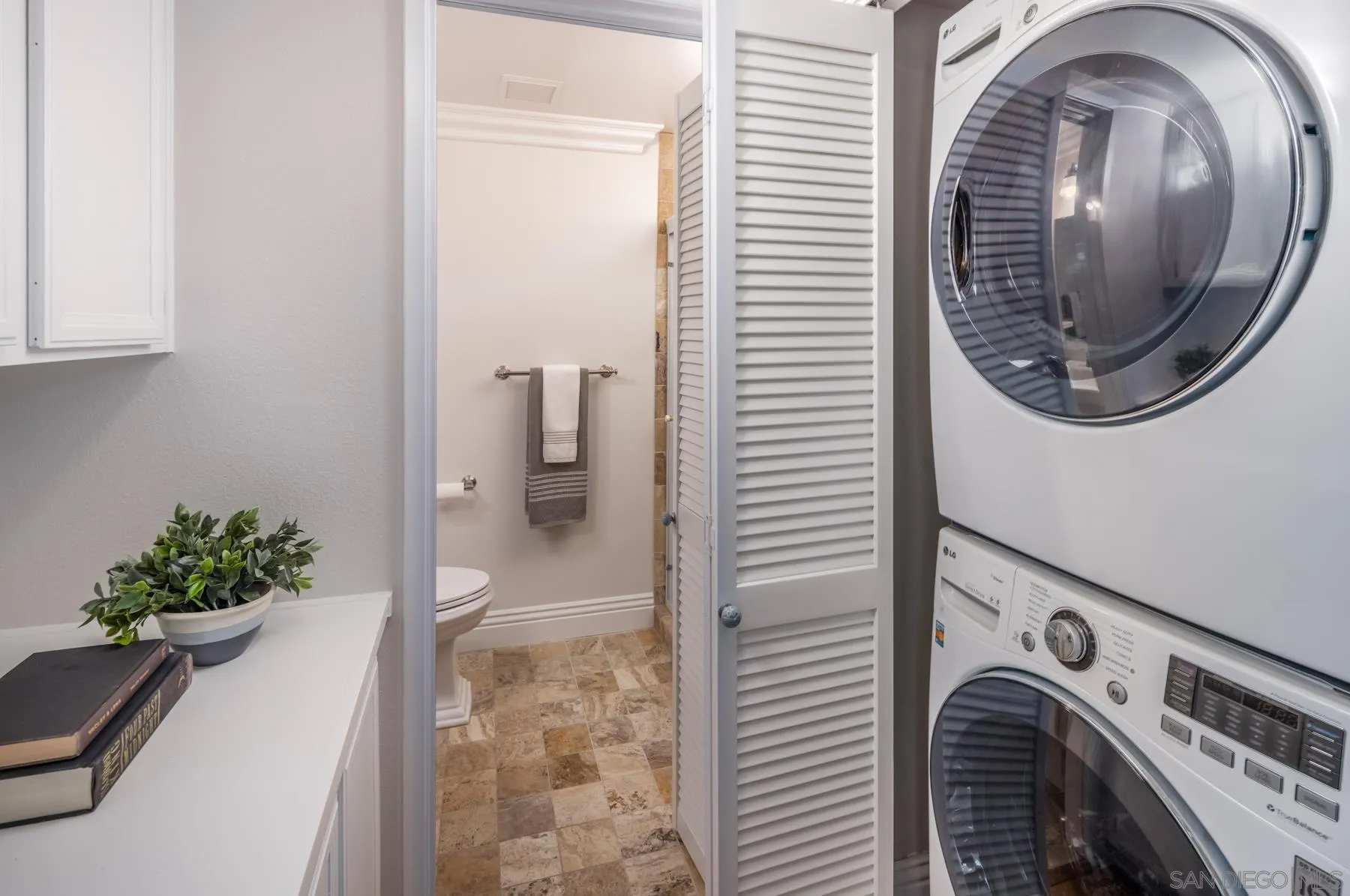 https://cdn.realtyfeed.com/cdn/127/250038138/c4237967910ad9fd3211a43fa8cd1d80.webp