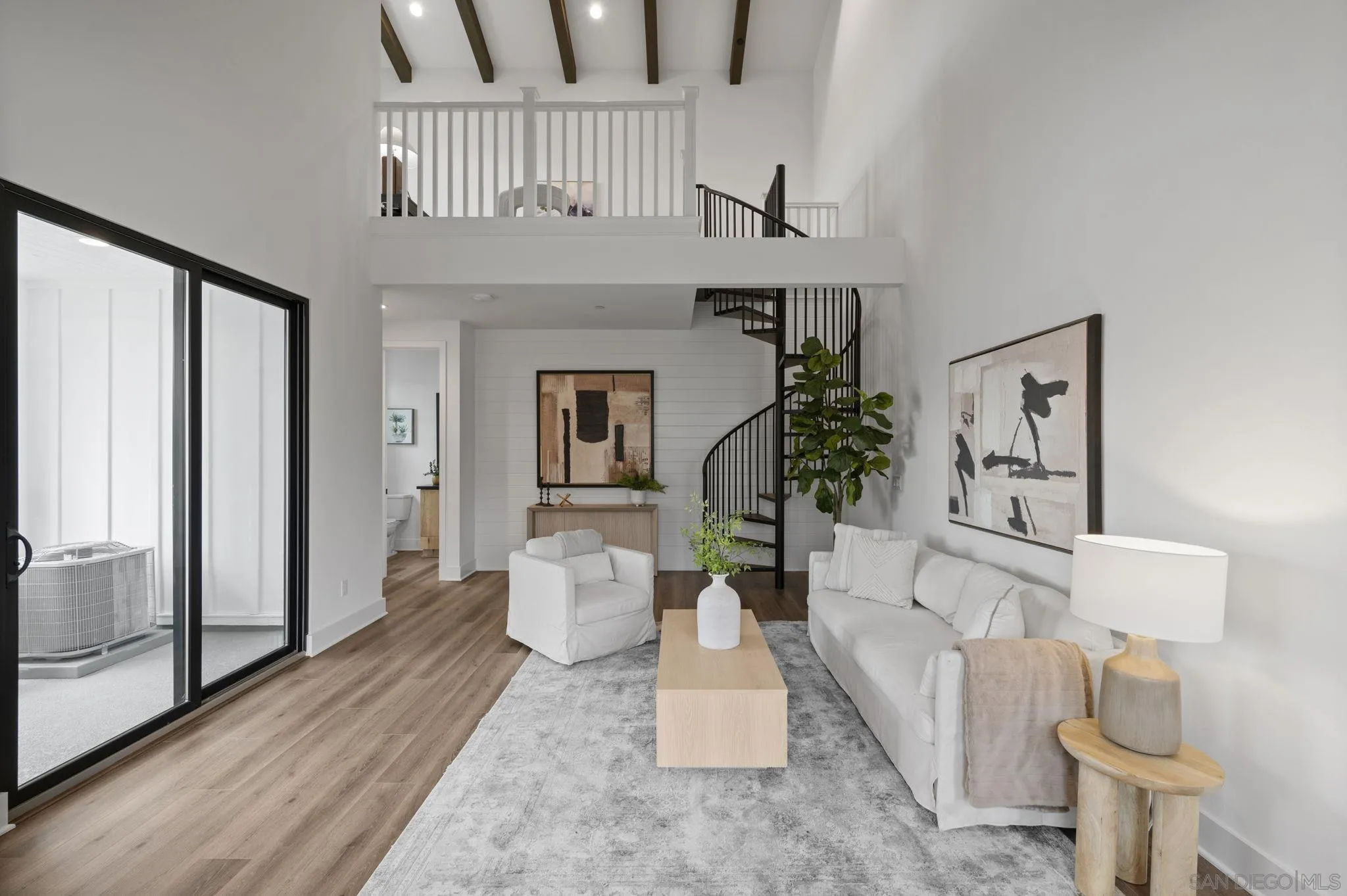 1400 Anacona Place UNIT 201, Encinitas, CA 92024 Sold Property