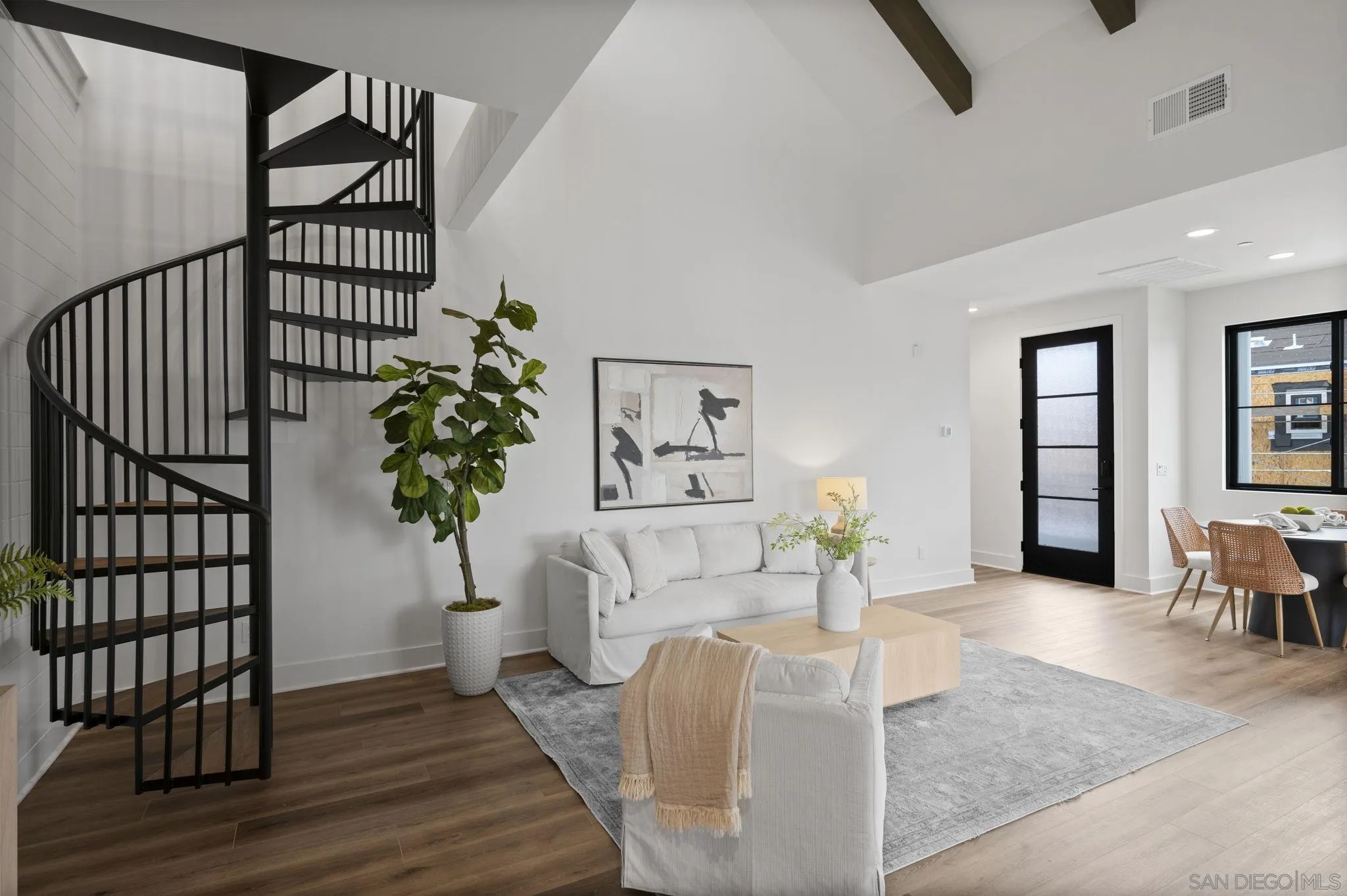 1400 Anacona Place UNIT 201, Encinitas, CA 92024 Sold Property