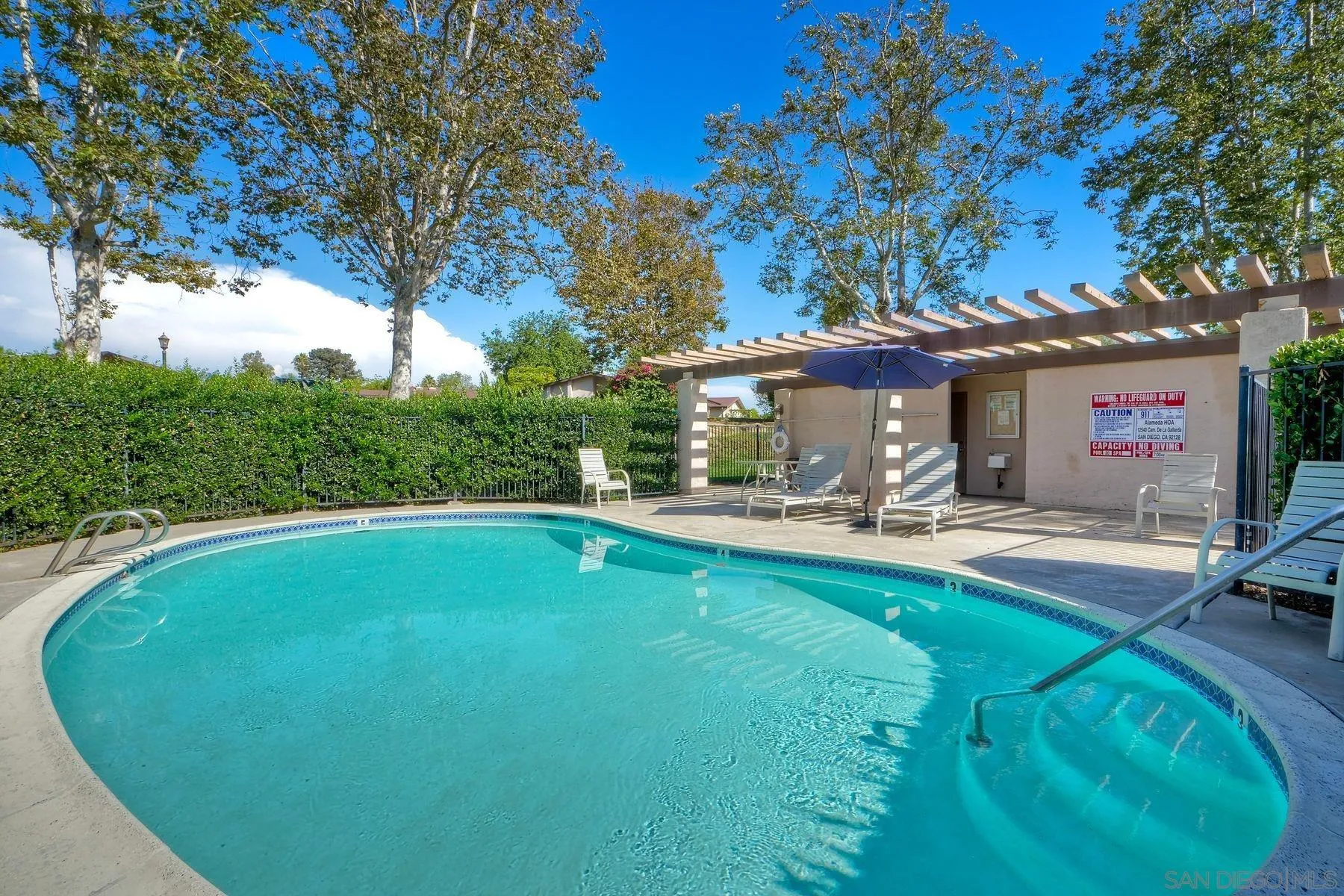 https://cdn.realtyfeed.com/cdn/127/250038143/10fb9bf2325564e8d1e3558300acec68.webp