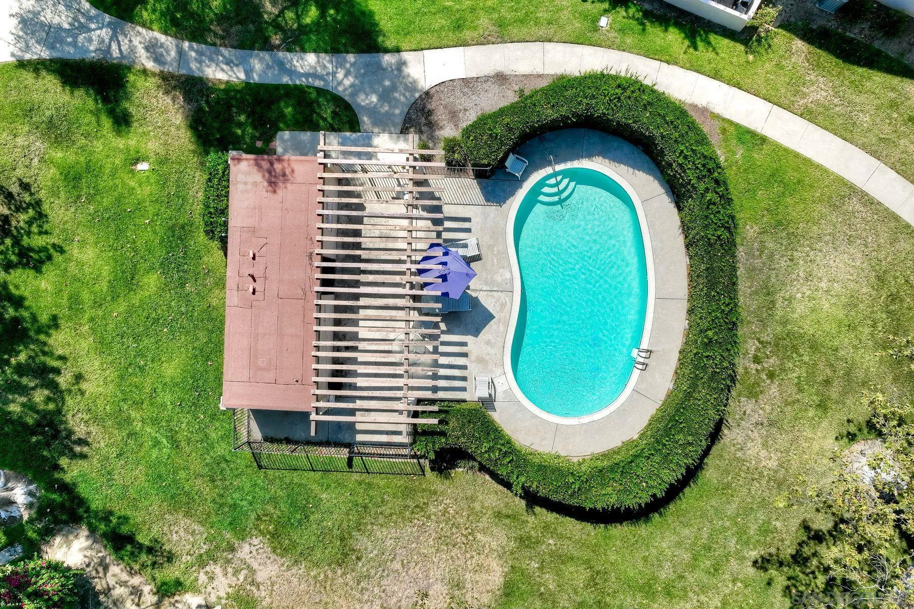 https://cdn.realtyfeed.com/cdn/127/250038143/6f3d4295ef2db8f6b49abd3b703a67a7.webp
