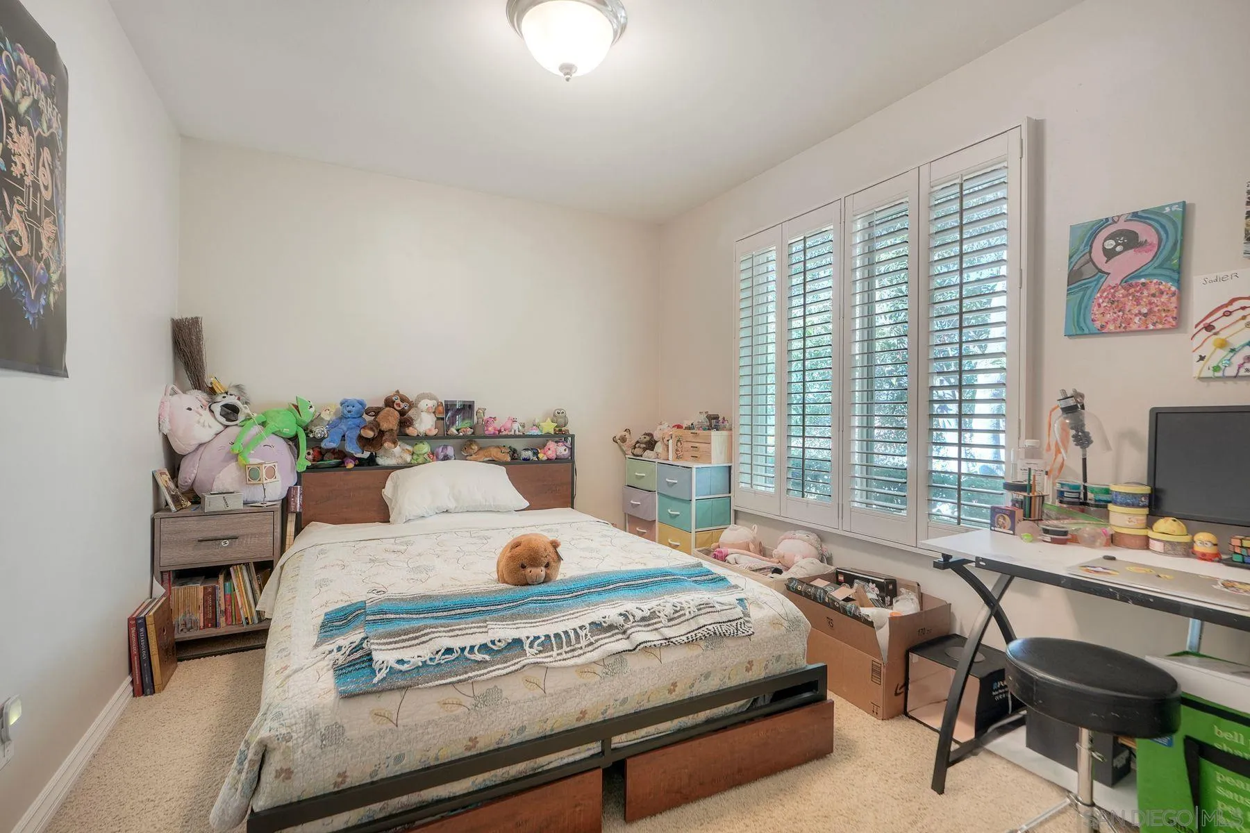 https://cdn.realtyfeed.com/cdn/127/250038143/8f031e78468a3ba9892136d51d9c9752.webp