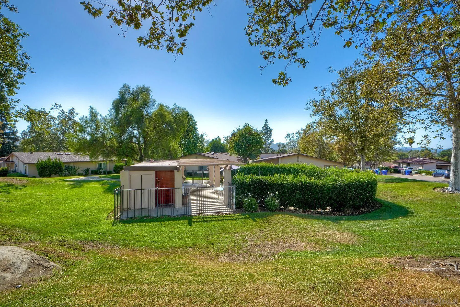 https://cdn.realtyfeed.com/cdn/127/250038143/ecff1e03601e1a77056dc3aaae9ff7aa.webp