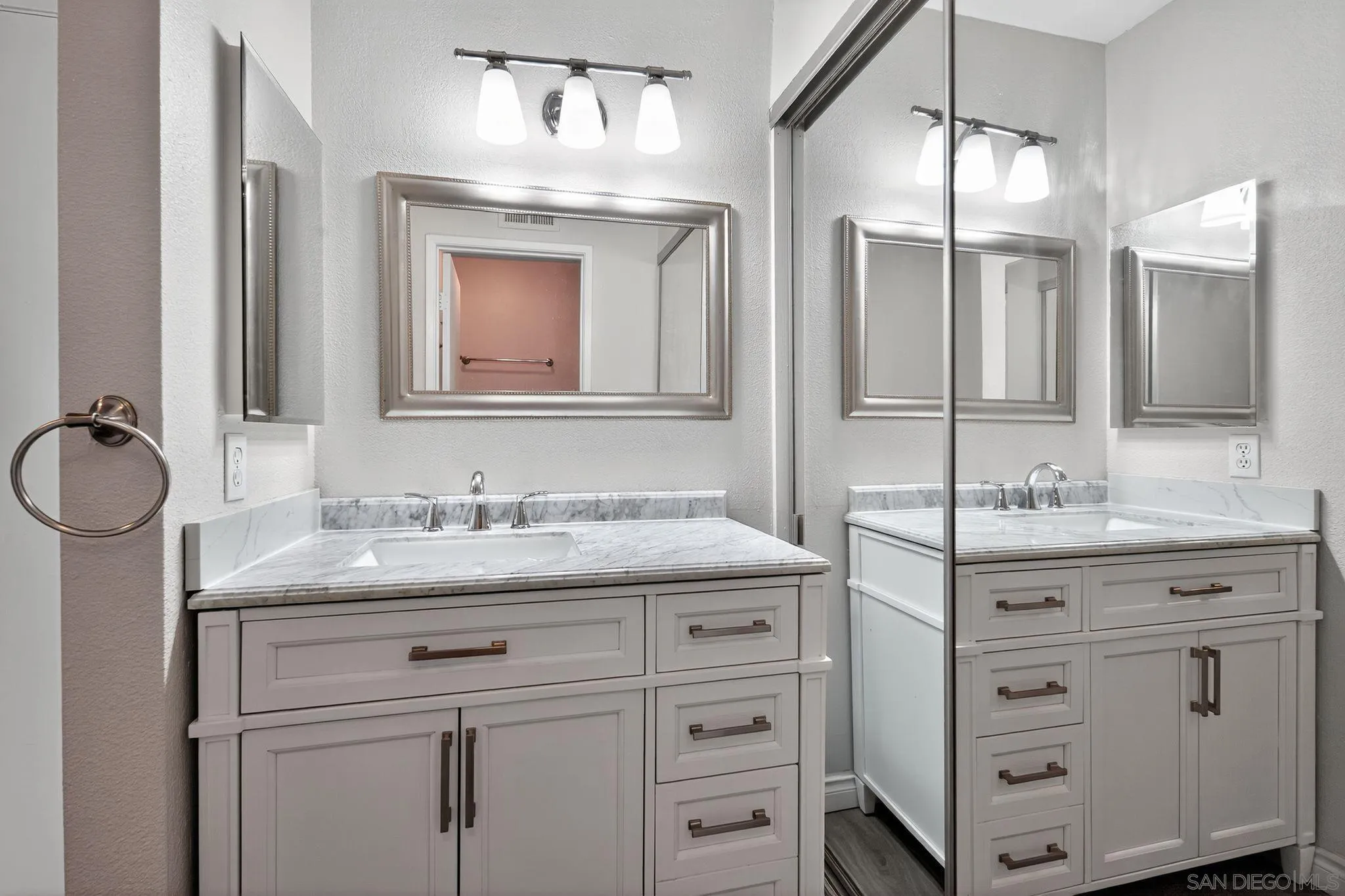 https://cdn.realtyfeed.com/cdn/127/250038145/a371d04b13042719c1161f81277ca0c8.webp