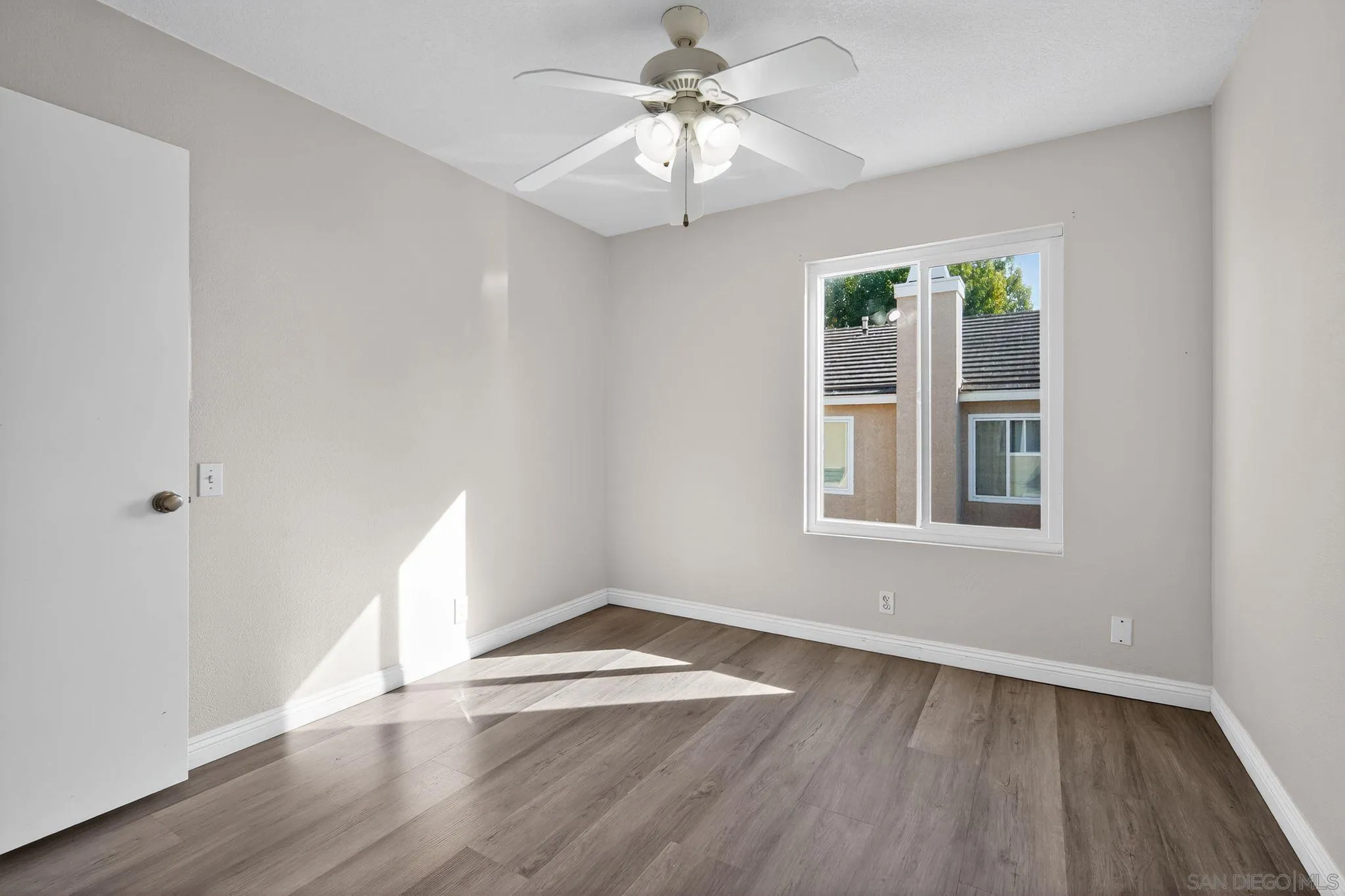 https://cdn.realtyfeed.com/cdn/127/250038145/bc8306dba165984aa7ed2e5957c975e4.webp