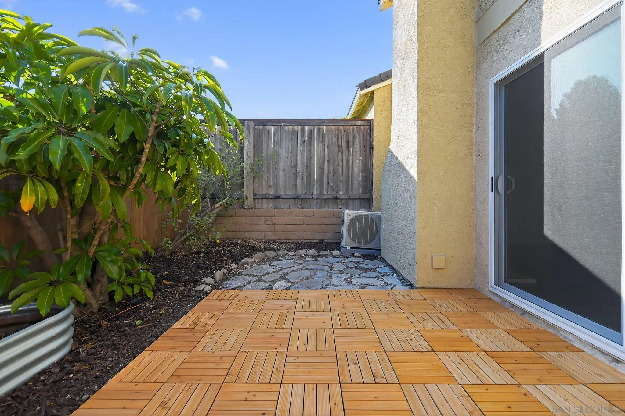 https://cdn.realtyfeed.com/cdn/127/250038145/d1834526977cc90b1bba51c3a23aa0e5.webp
