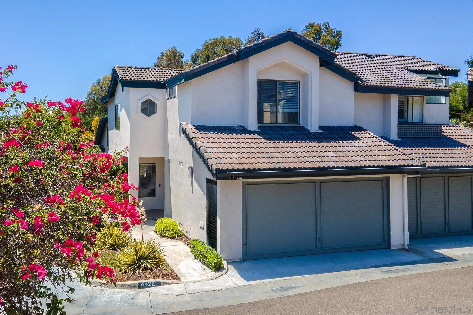 Photo #3: 250038146 Listing 