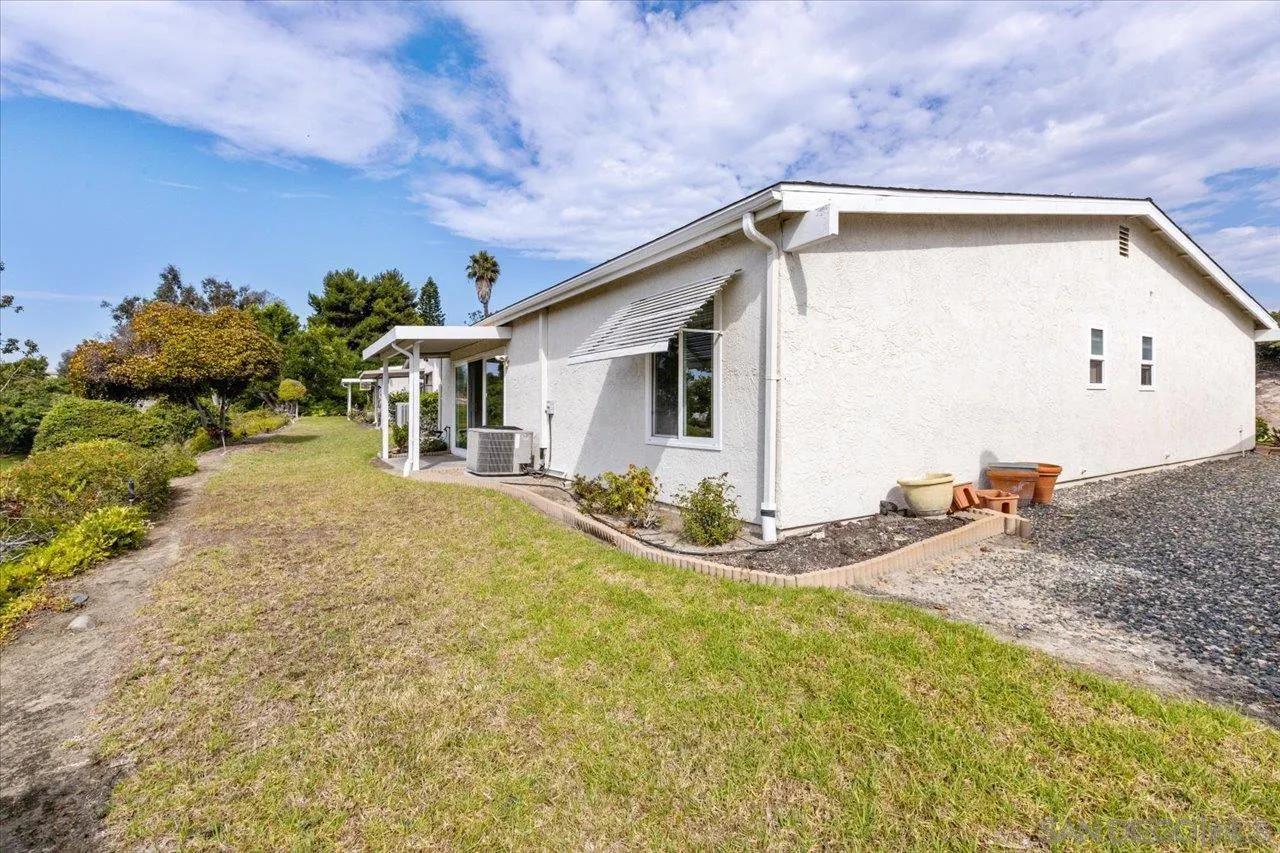 https://cdn.realtyfeed.com/cdn/127/250038147/c4f2b49579d8024cbbe0726115401349.webp