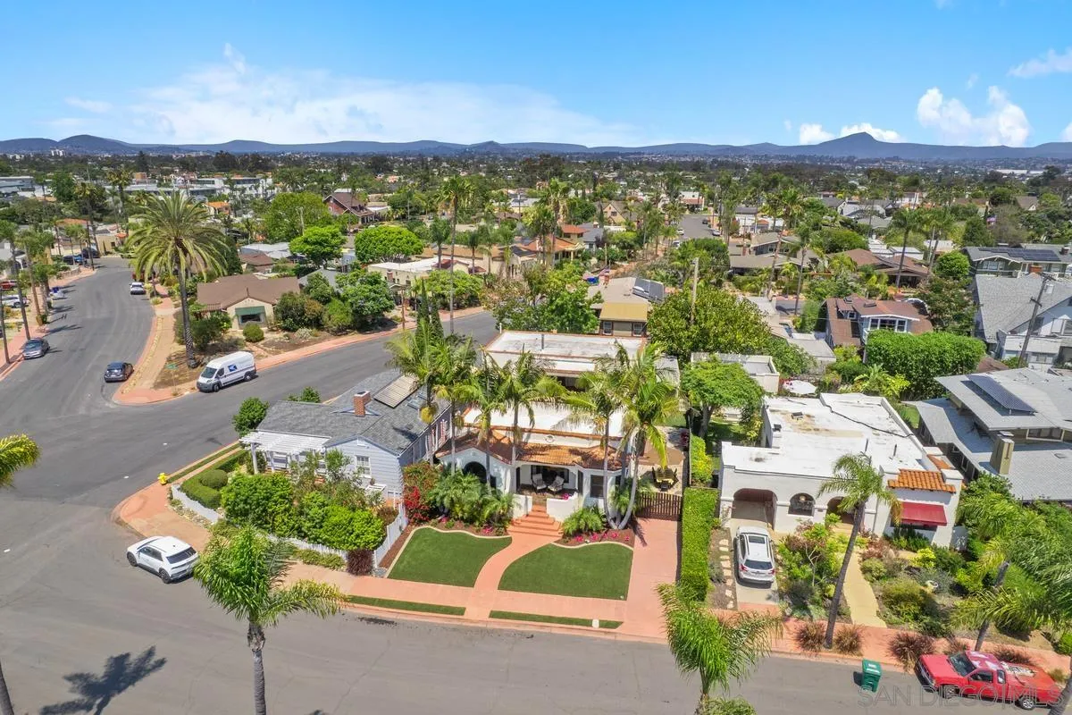https://cdn.realtyfeed.com/cdn/127/250038149/21e47da6c4fa5a10e1d09cf1f4ca80a4.webp