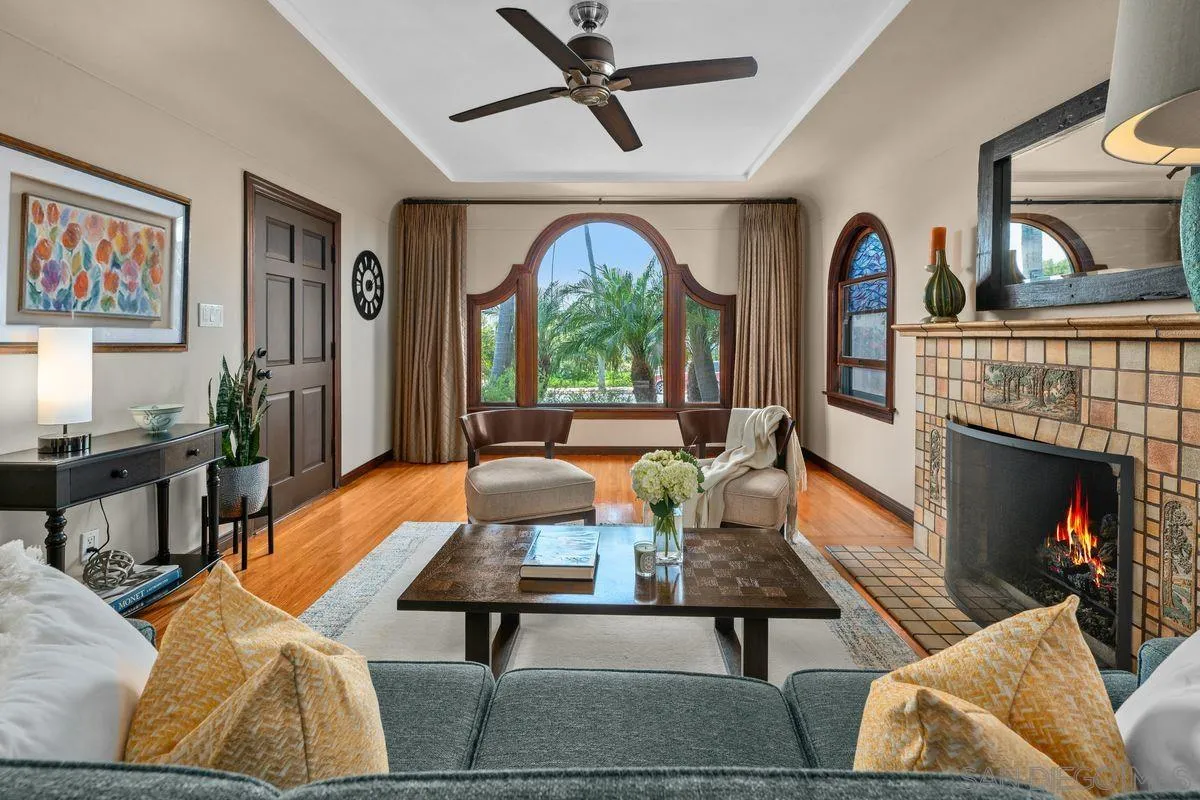 https://cdn.realtyfeed.com/cdn/127/250038149/9aa63068be9e5f667d23526bb2dc5033.webp