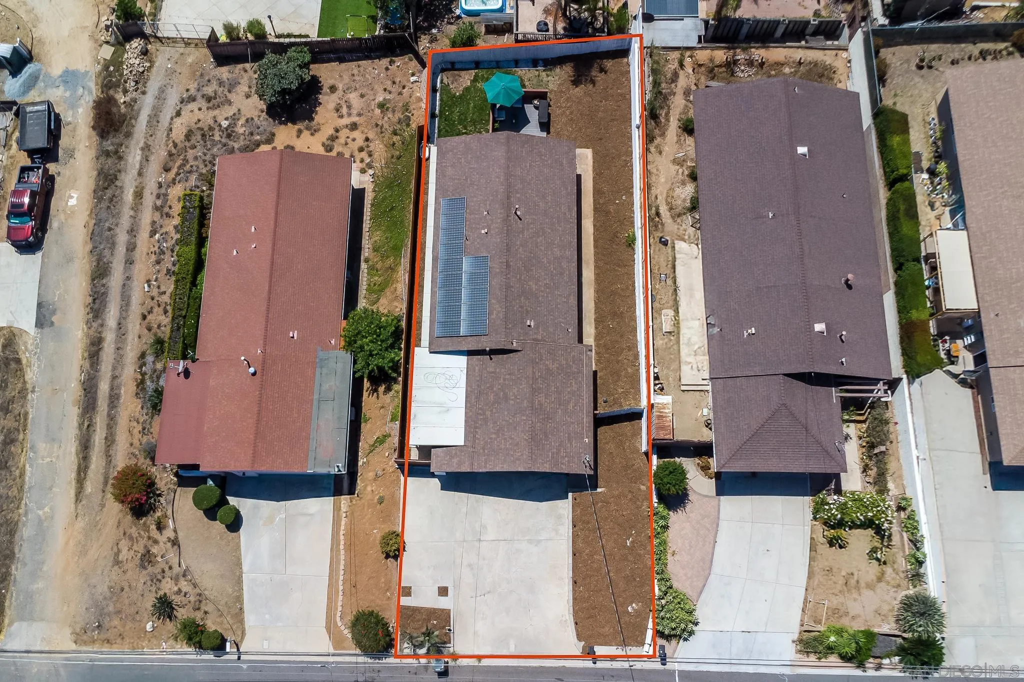 https://cdn.realtyfeed.com/cdn/127/250038152/a87ff86cfefb18b914286cd2208df09a.webp