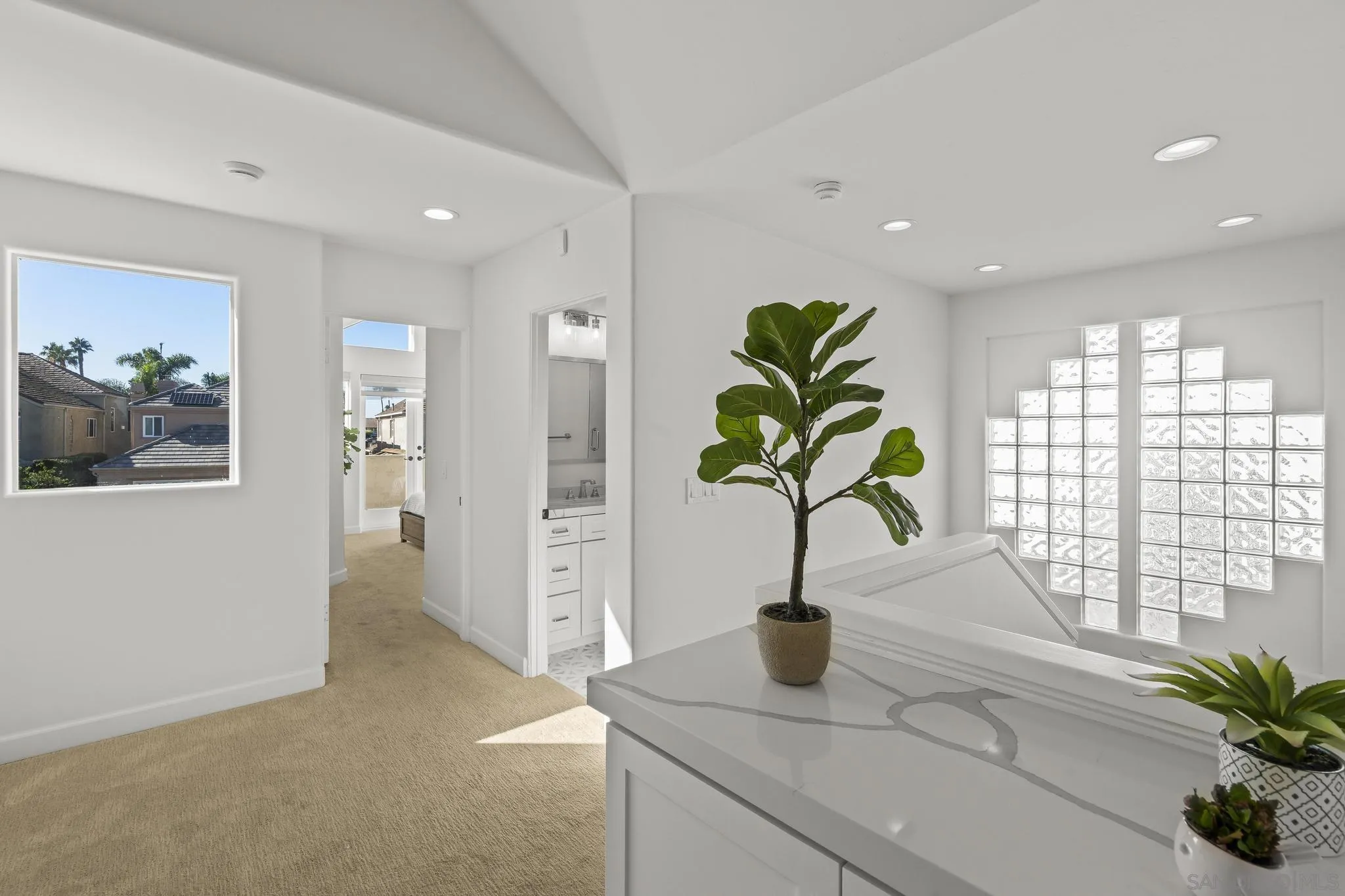 https://cdn.realtyfeed.com/cdn/127/250038158/78bde0b784332109f3b3a041a1b590fa.webp