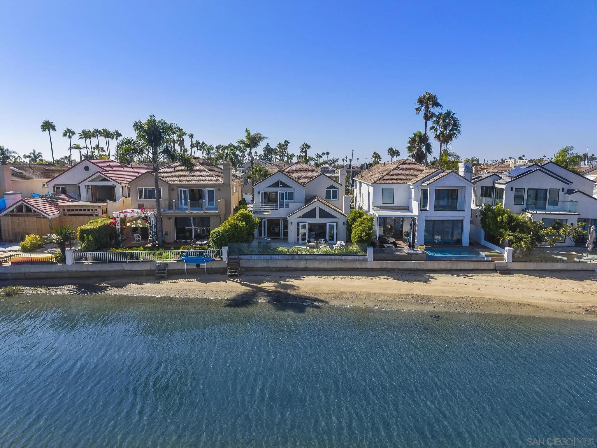 https://cdn.realtyfeed.com/cdn/127/250038158/915e06434b6fa60c01a79a177f6eb23a.webp
