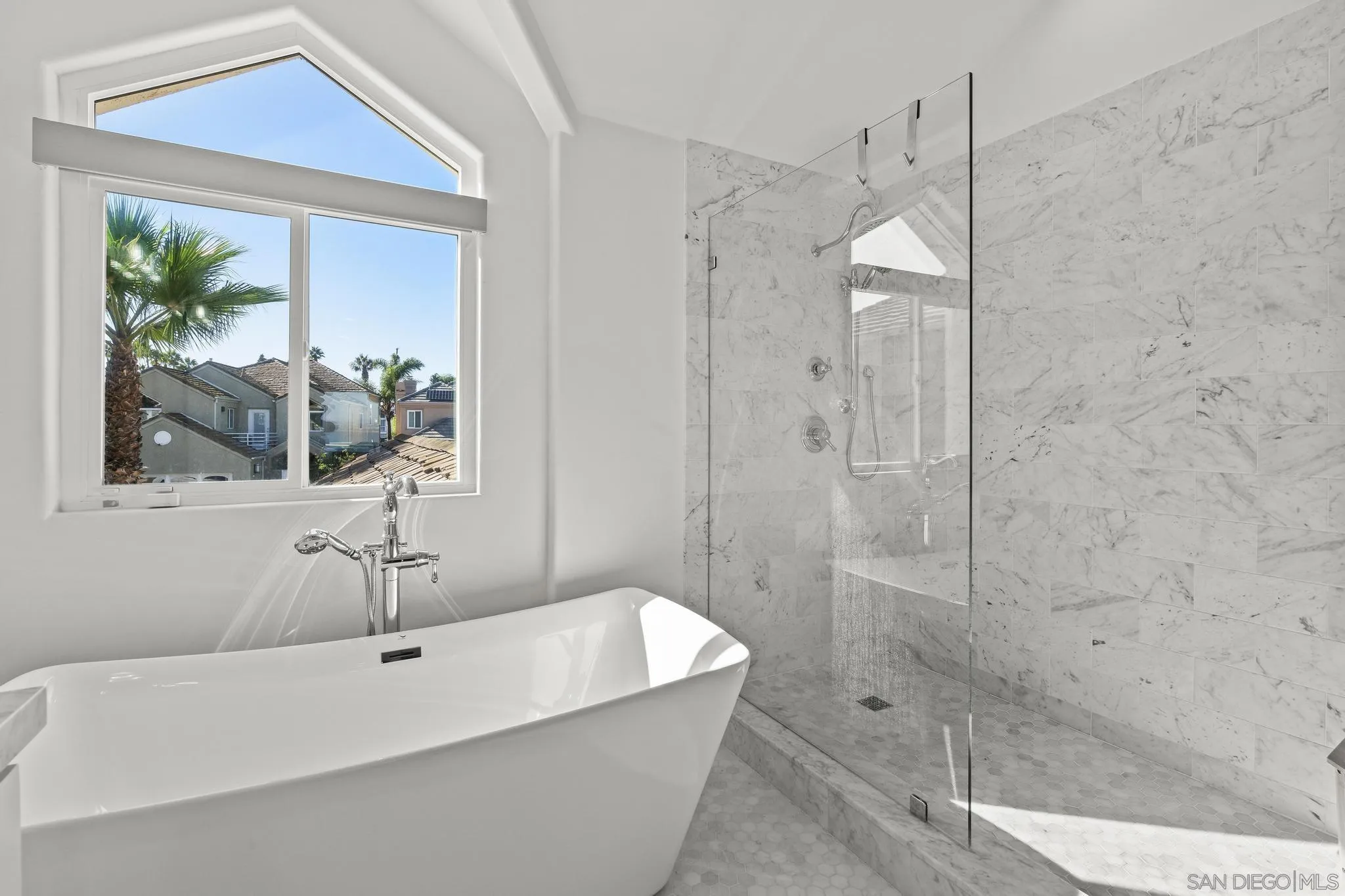 https://cdn.realtyfeed.com/cdn/127/250038158/a6d15d1bd4ee65777f343ab053fc81de.webp