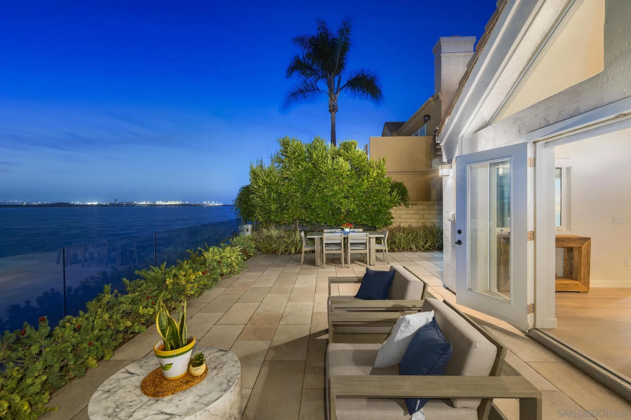 https://cdn.realtyfeed.com/cdn/127/250038158/cbc614935bdcb69c6286f3ec12695d21.webp