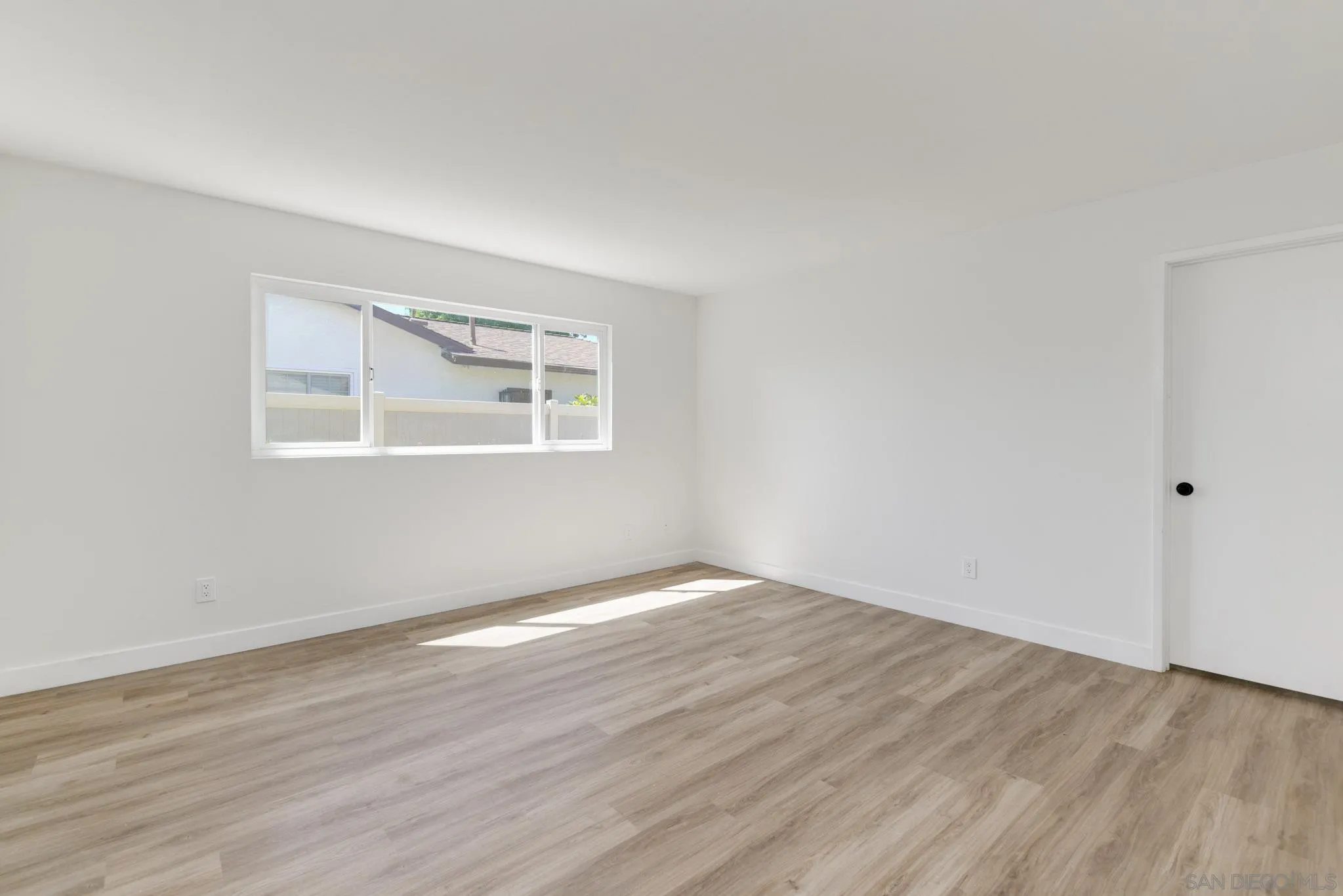 https://cdn.realtyfeed.com/cdn/127/250038161/9c110f27a9a81f6c8d7b64424e9c27ff.webp