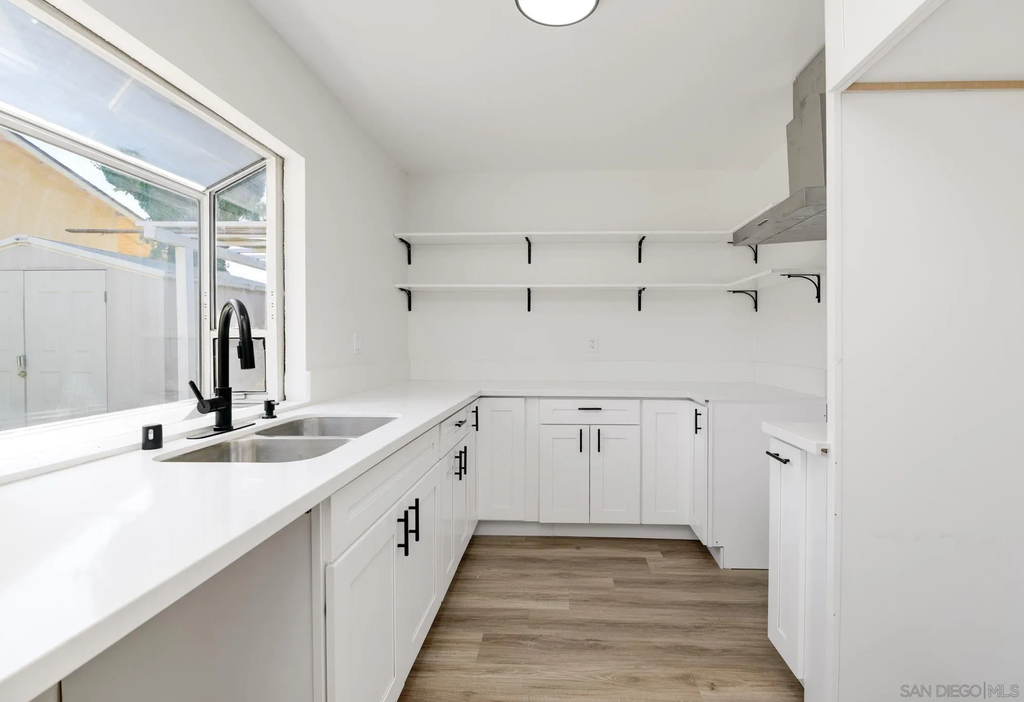 https://cdn.realtyfeed.com/cdn/127/250038161/d6fc7f36de54ffdcb24bfe2c274ffd89.webp