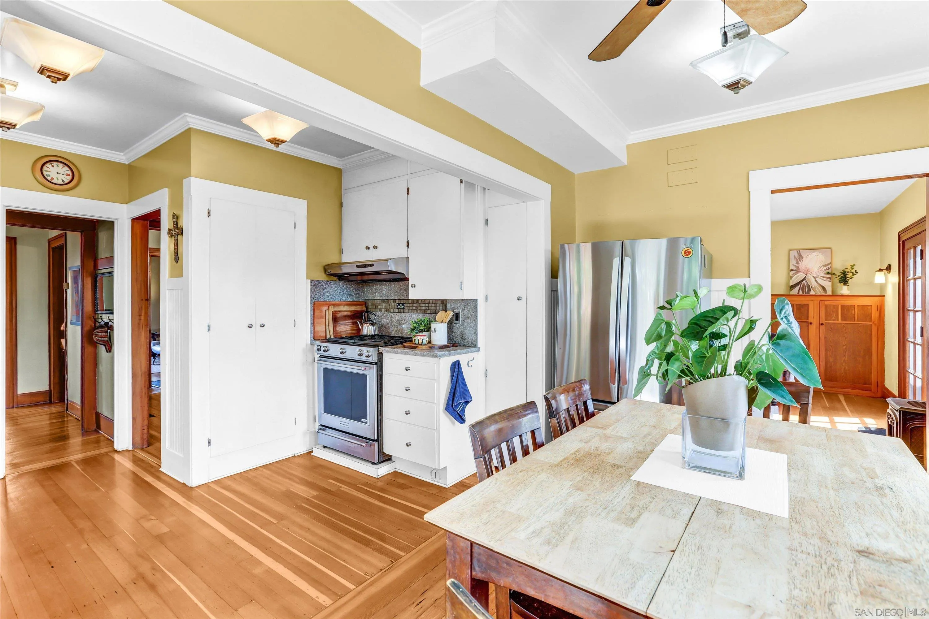https://cdn.realtyfeed.com/cdn/127/250038163/75a17f2c83df7ed91d25ad04db6b8898.webp