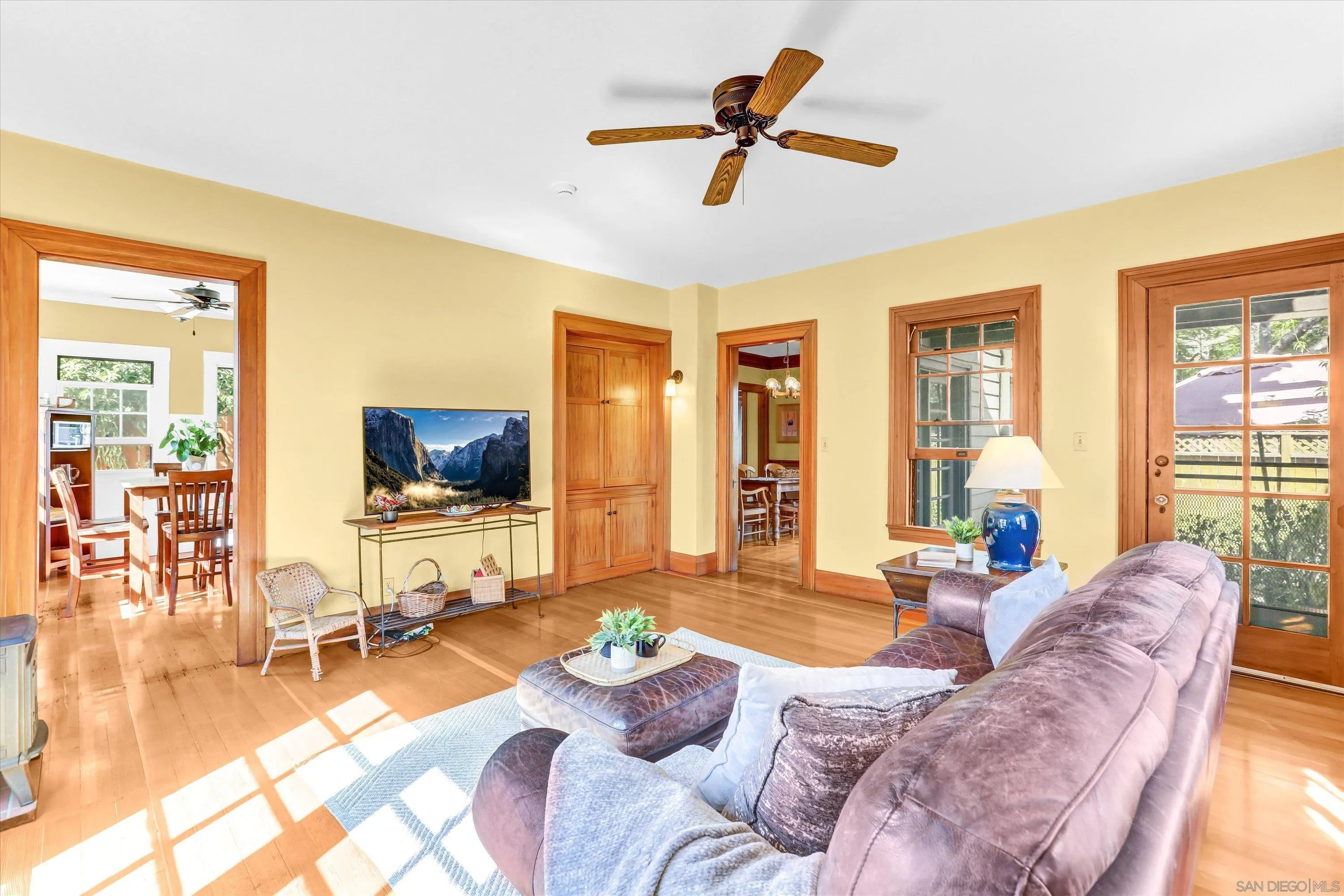 https://cdn.realtyfeed.com/cdn/127/250038163/8c3e9af7d2821cf47304d659f9720a3f.webp