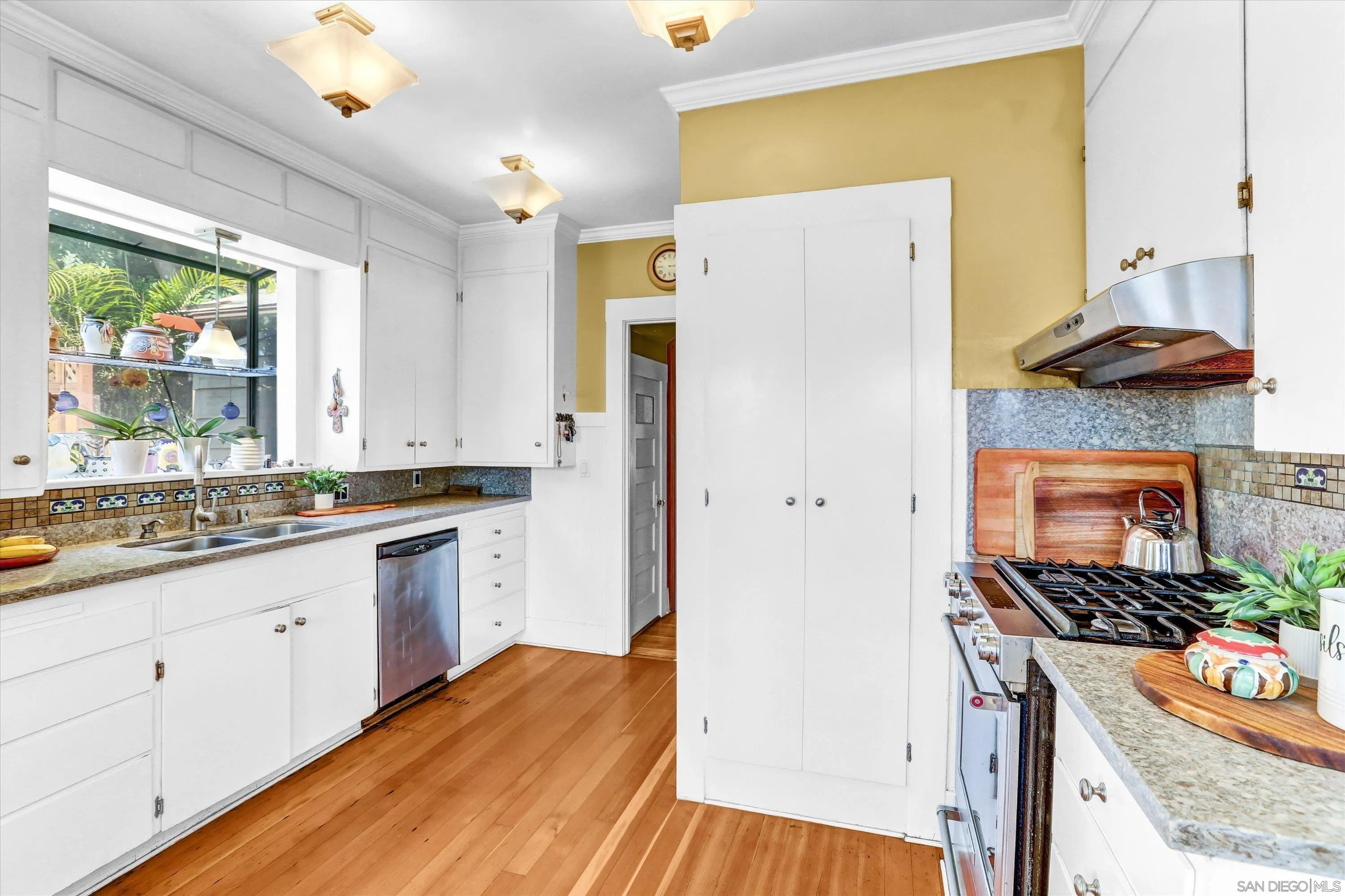 https://cdn.realtyfeed.com/cdn/127/250038163/9b0ff0b6e746f1e639869d9a2950d158.webp