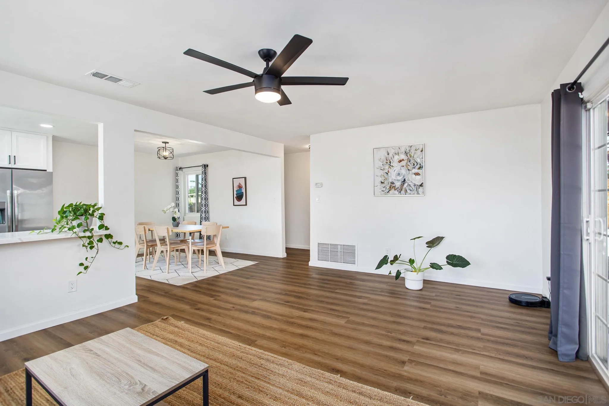 https://cdn.realtyfeed.com/cdn/127/250038169/33efee2d9fce6aafc4750b3f4d38e936.webp
