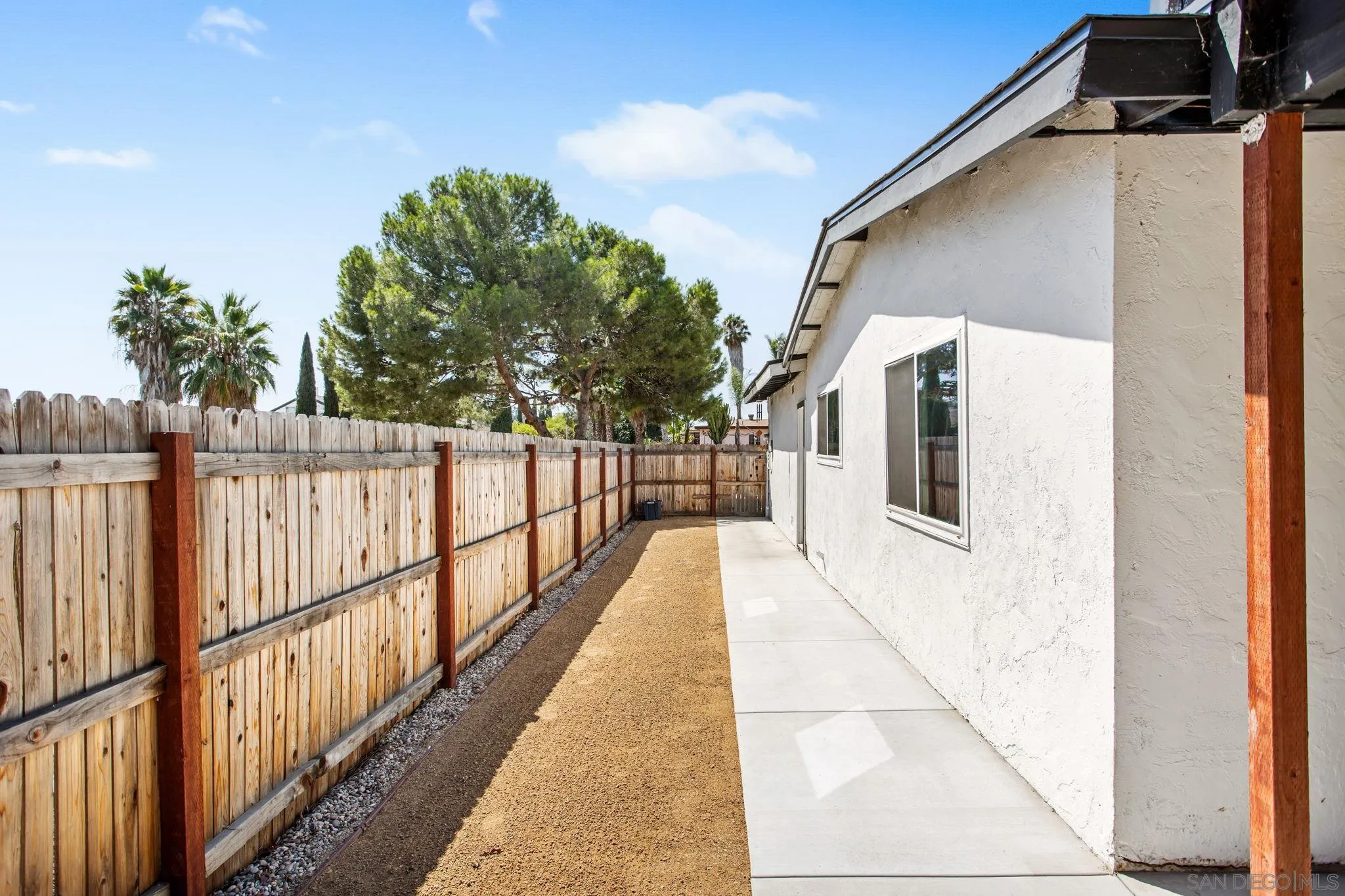 https://cdn.realtyfeed.com/cdn/127/250038169/c4abda701313e5589f45d40a67d8d922.webp