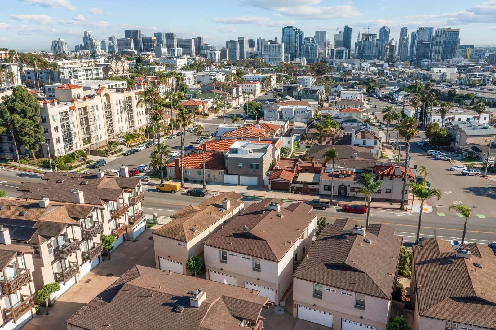 https://cdn.realtyfeed.com/cdn/127/250038171/8cd7eac8006b04ad9b61738fe062b121.webp
