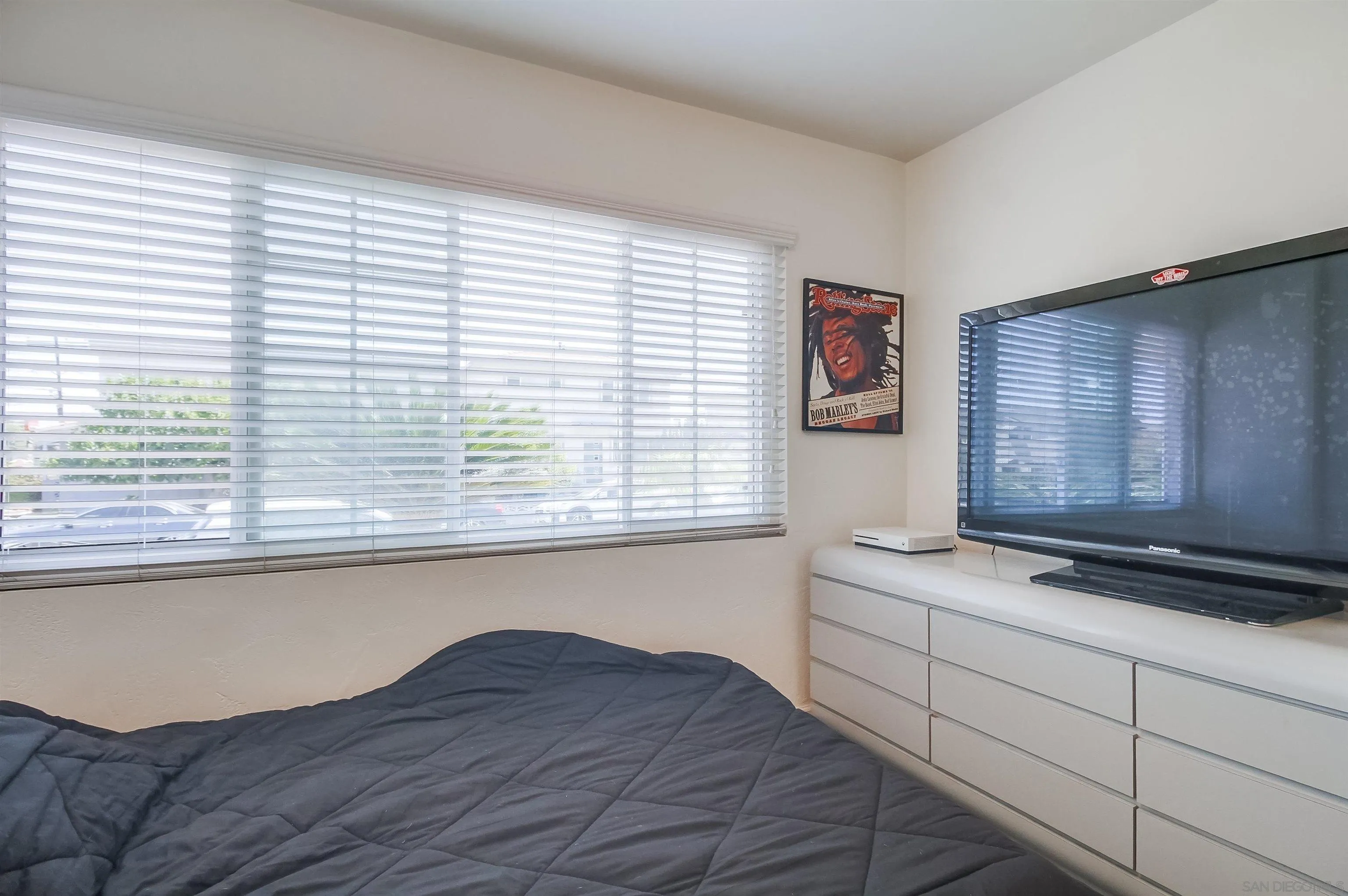 https://cdn.realtyfeed.com/cdn/127/250038172/35892c6bc7d240b2a03f6a37ffbb7beb.webp