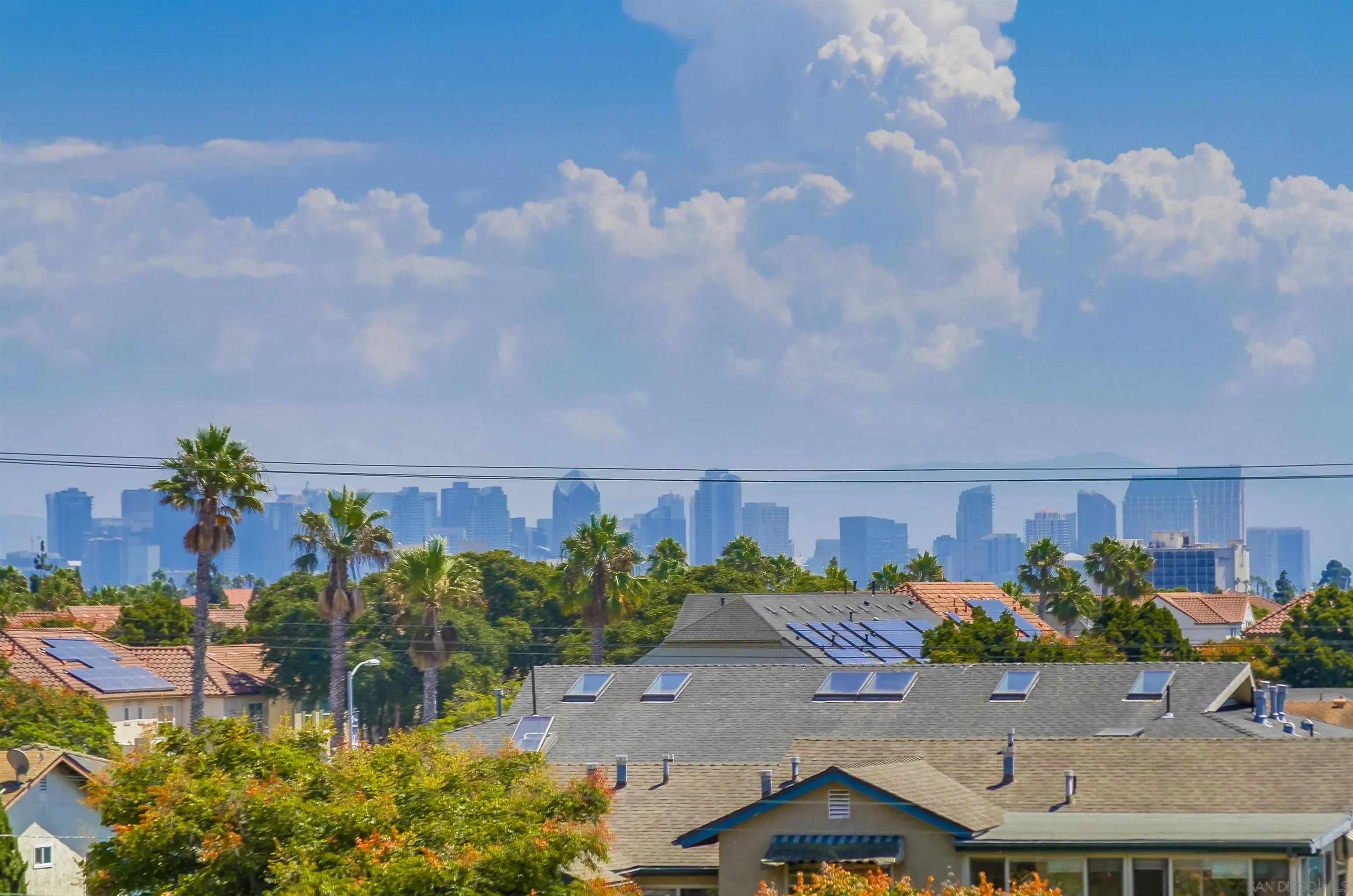 https://cdn.realtyfeed.com/cdn/127/250038172/637d8cc76585a1a34f136be0d0f447f7.webp