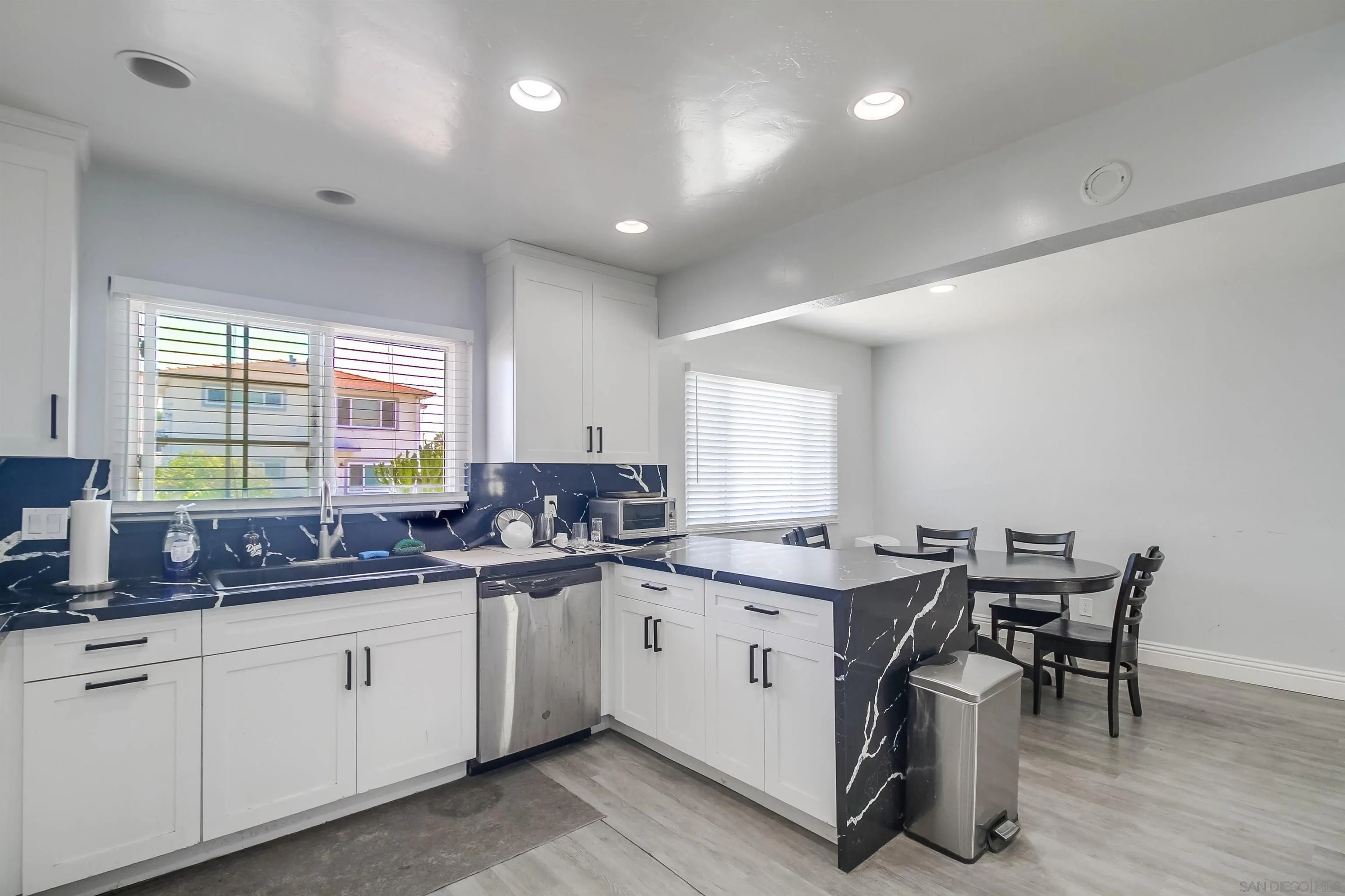 https://cdn.realtyfeed.com/cdn/127/250038172/6e989a696c15f8e861dd5f1d346edc1b.webp