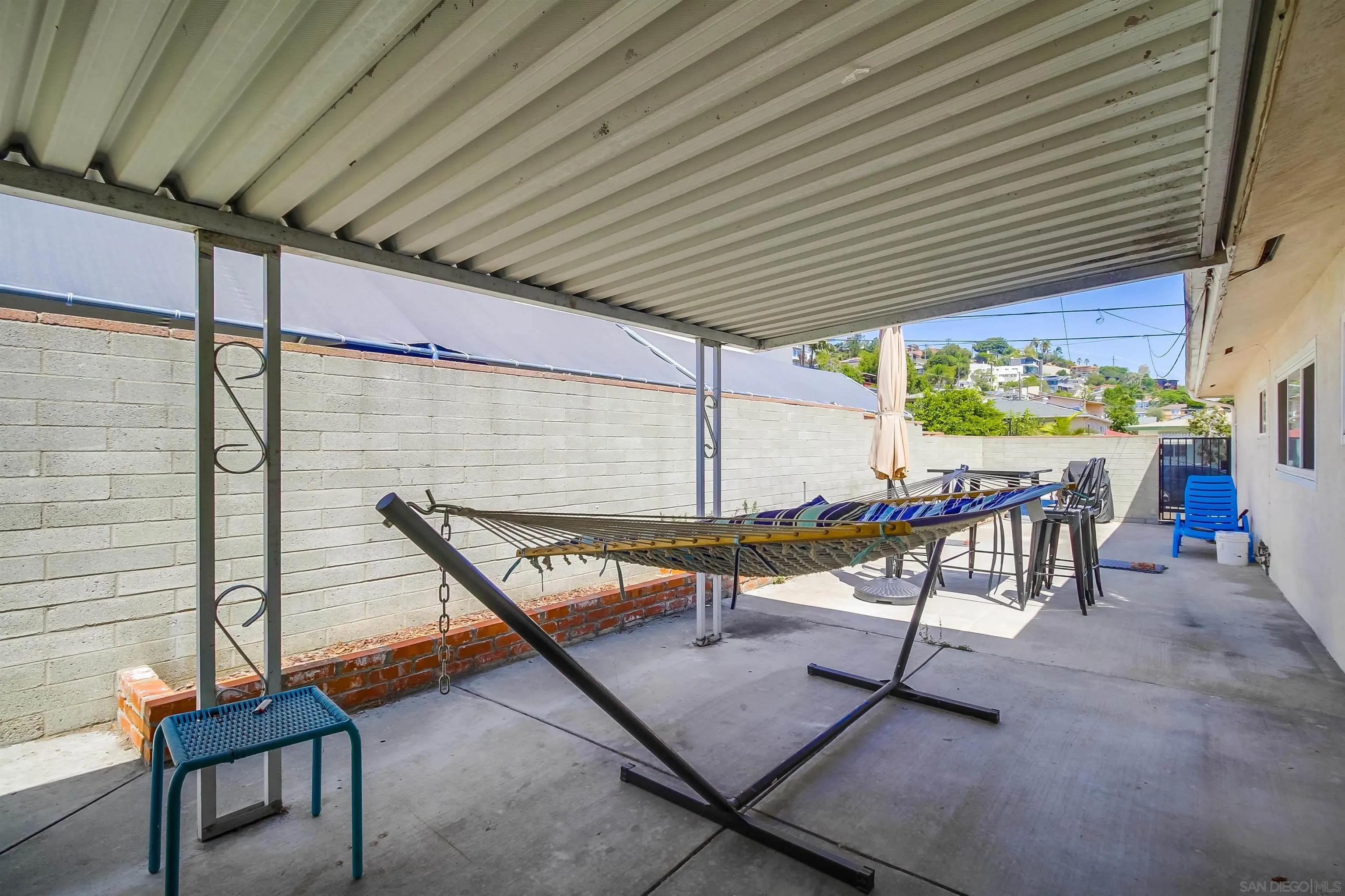 https://cdn.realtyfeed.com/cdn/127/250038172/e39f168f149210ed4815fa46be5e53e9.webp
