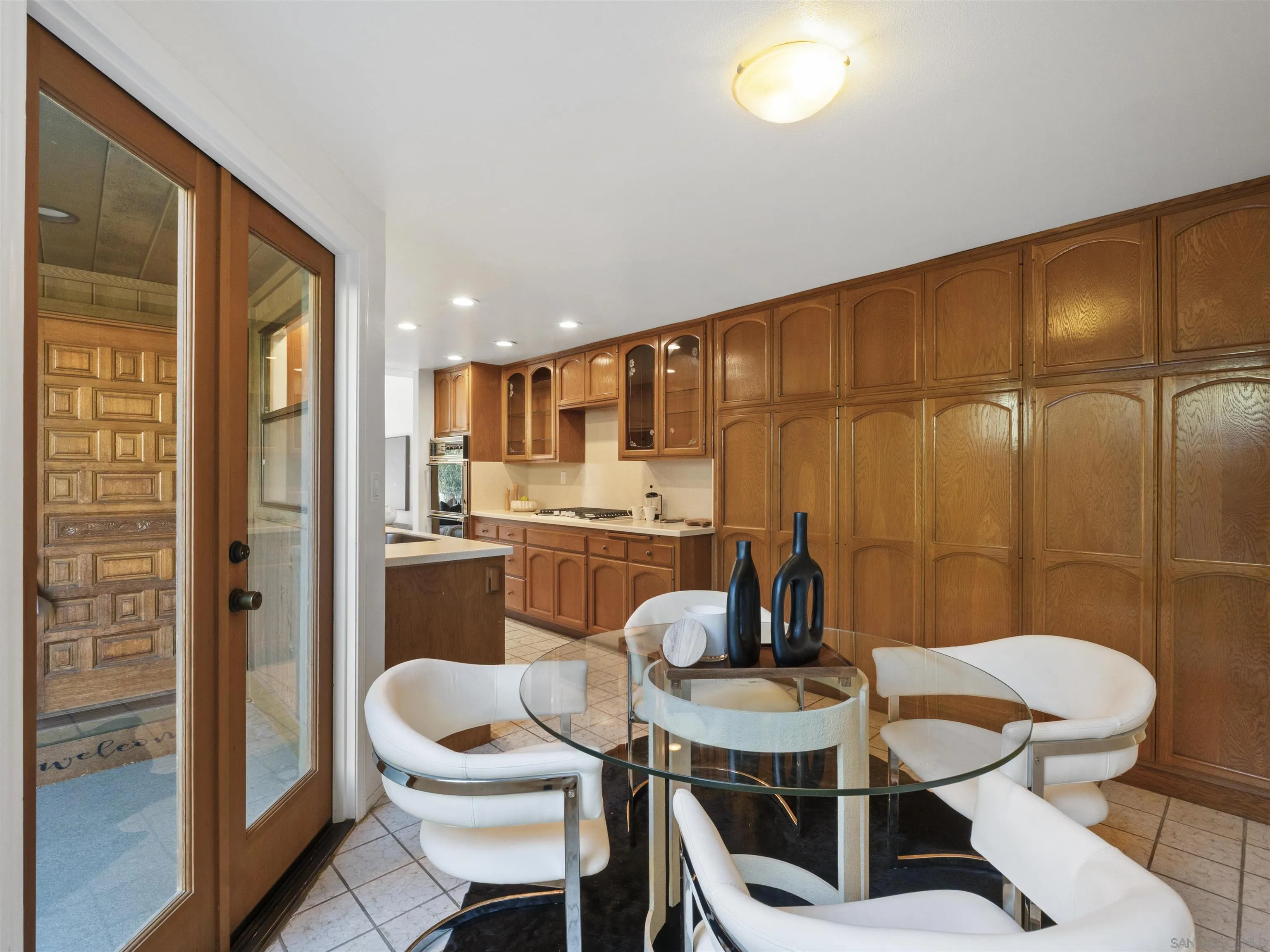 https://cdn.realtyfeed.com/cdn/127/250038174/1897fbbda40fe61545c6559678adf7e0.webp