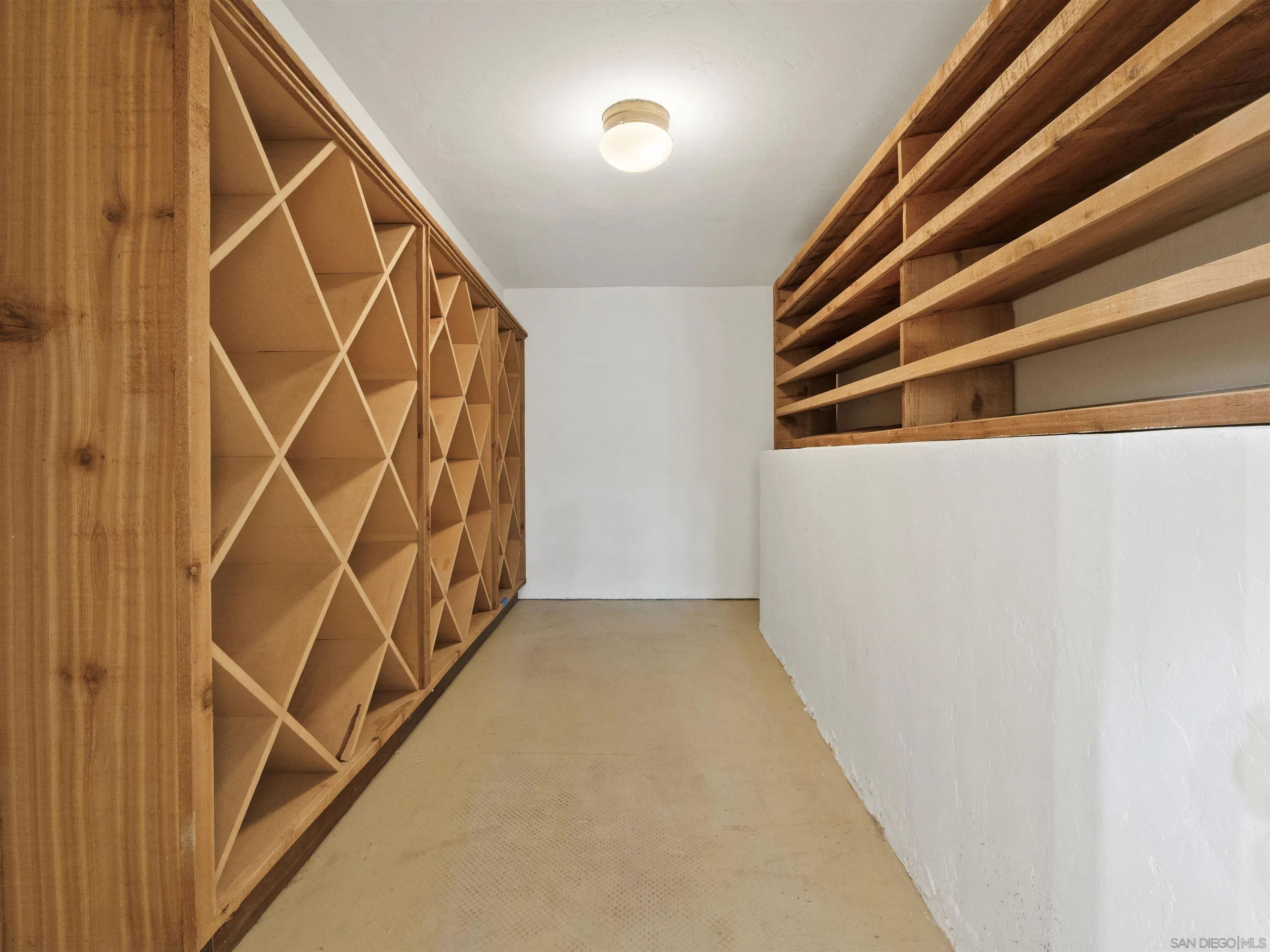 https://cdn.realtyfeed.com/cdn/127/250038174/378d745d7d6e918ce2730b457ae9469e.webp