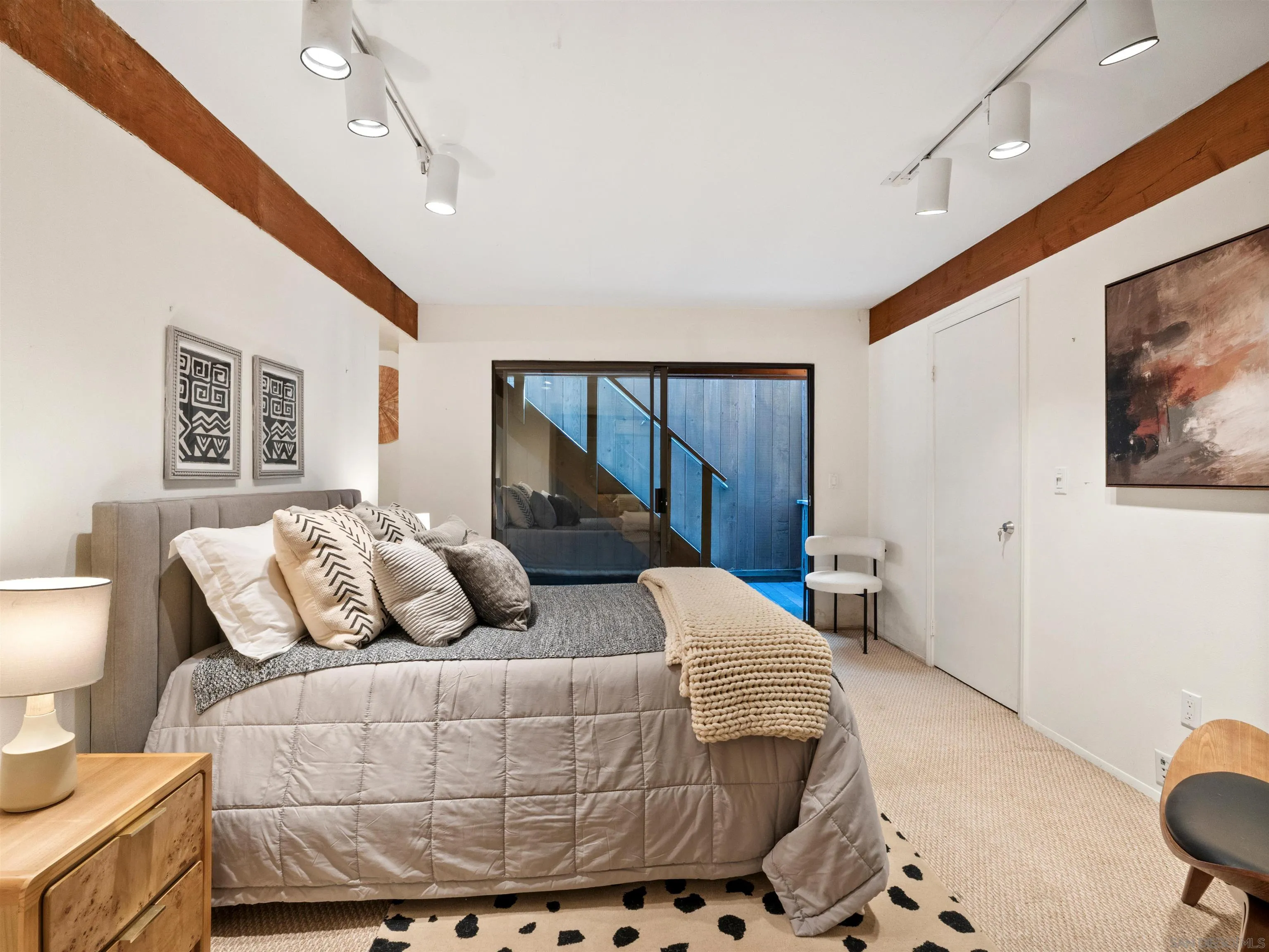 https://cdn.realtyfeed.com/cdn/127/250038174/826a0b3ae010a62c205c1bce2b90336d.webp