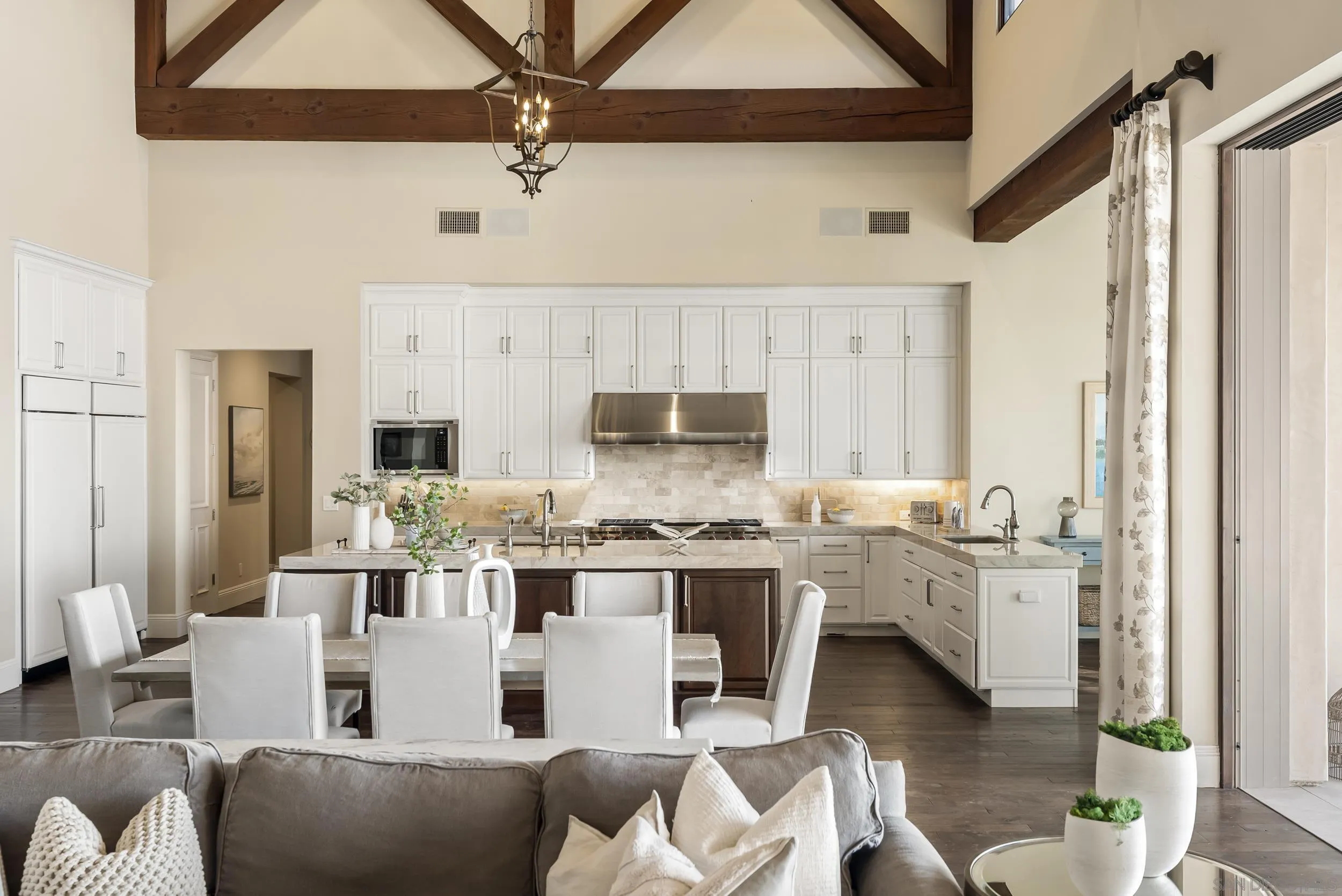 https://cdn.realtyfeed.com/cdn/127/250038177/8606fa428a199d81e09fe0b39f86d0d9.webp