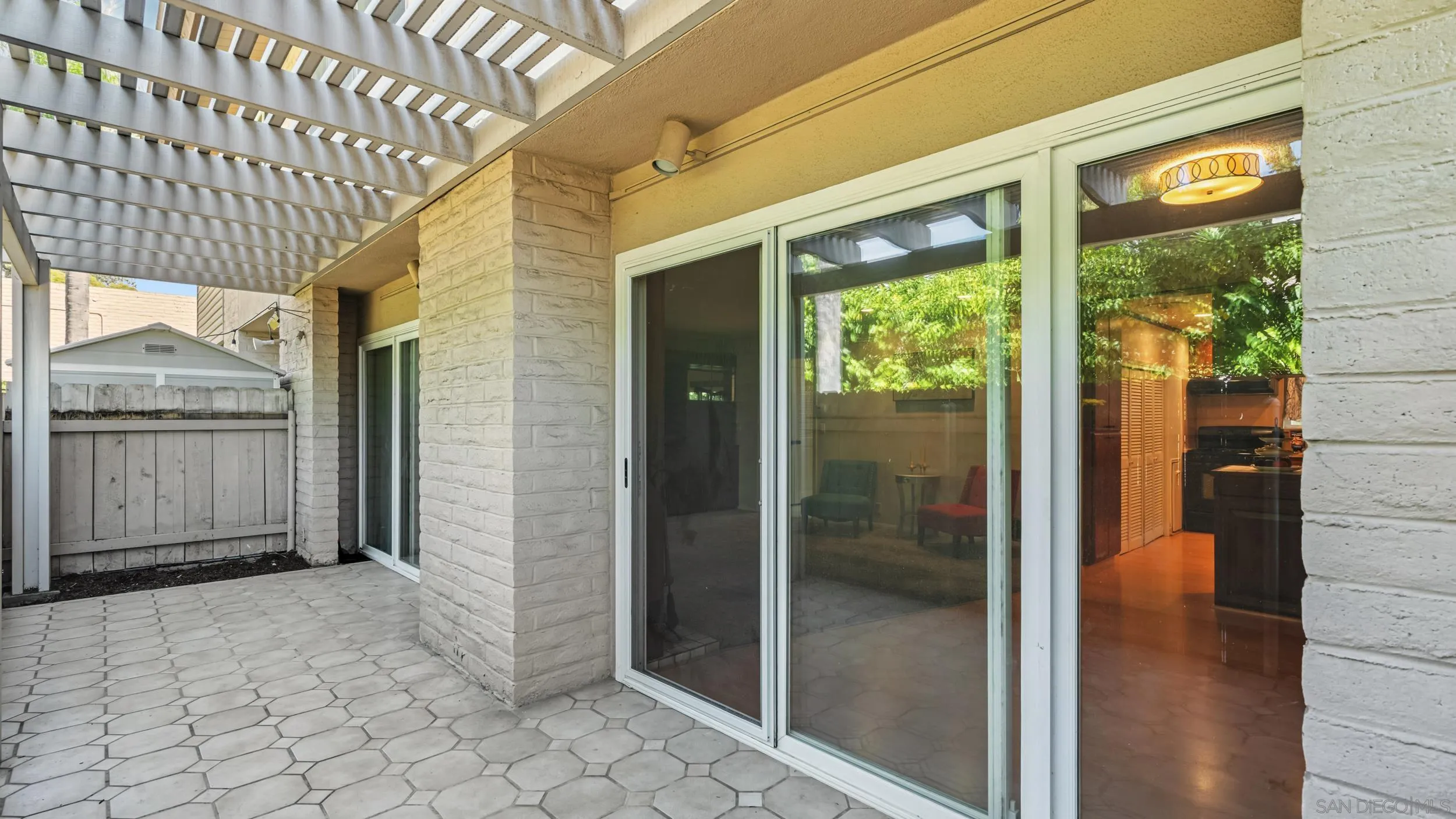 Photo #8: 250038180 Listing: Photo #8