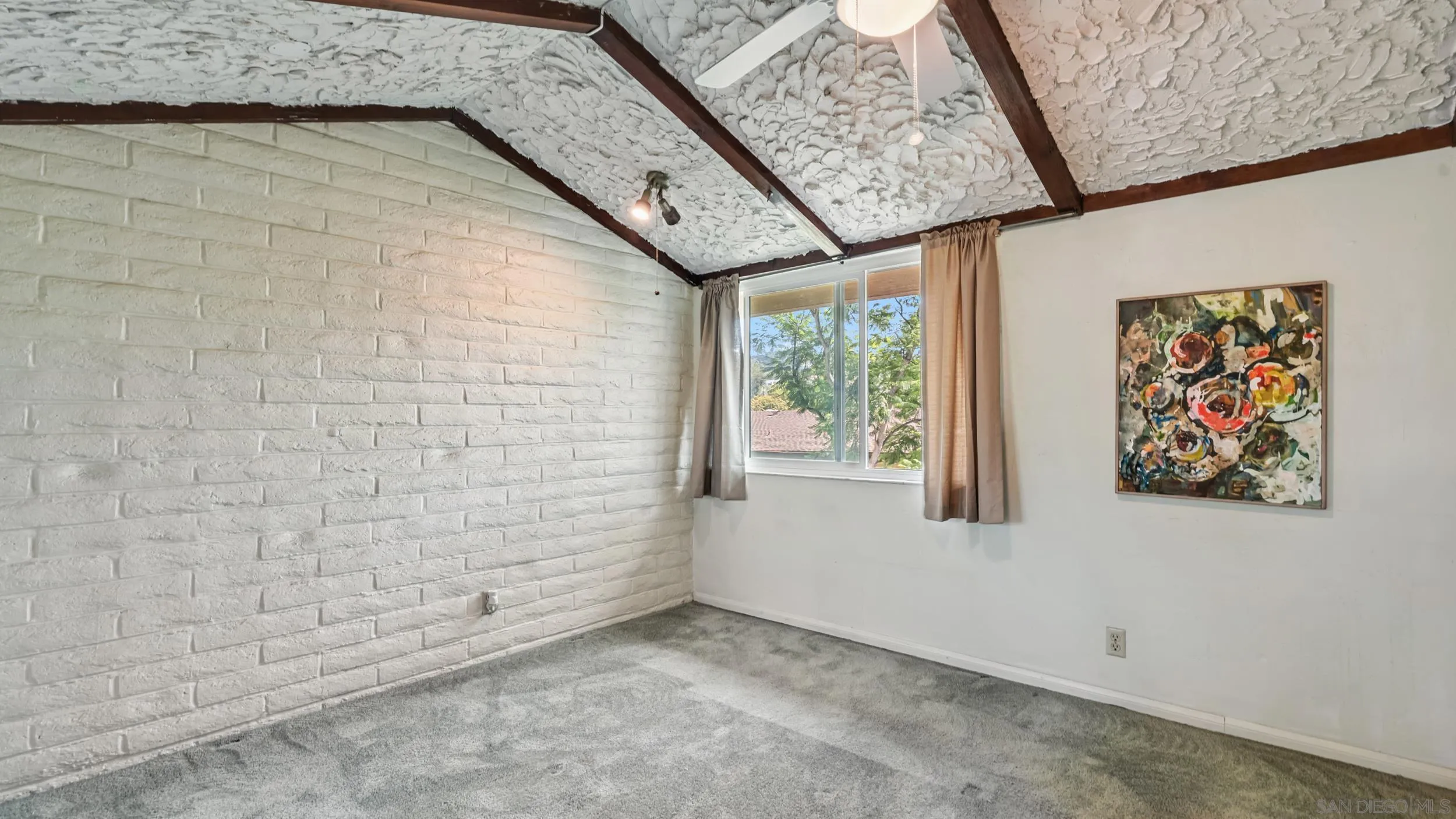 https://cdn.realtyfeed.com/cdn/127/250038180/3628ace89c1b83cbdca68f0688210578.webp