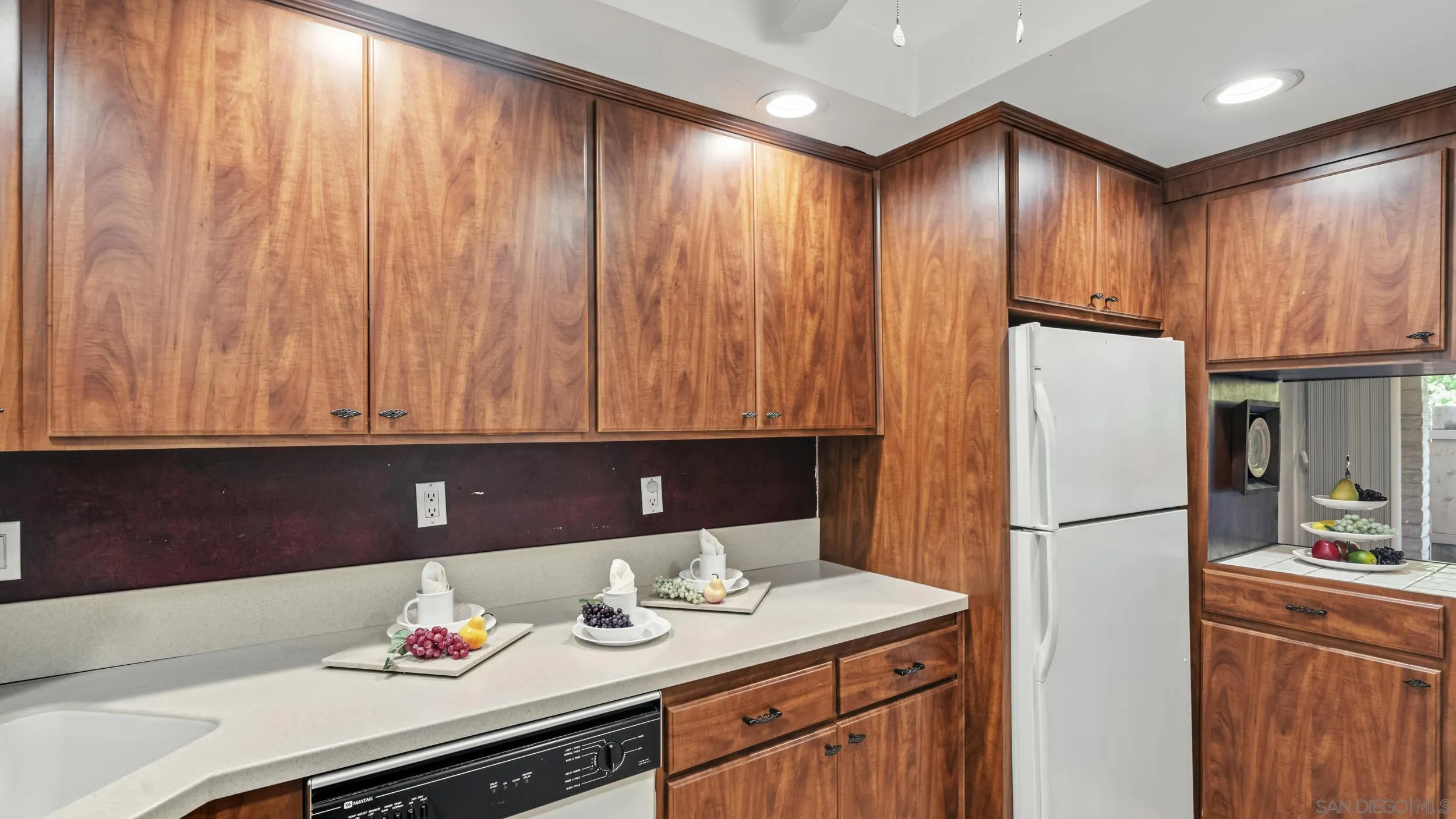 Photo #6: 250038180 Listing 